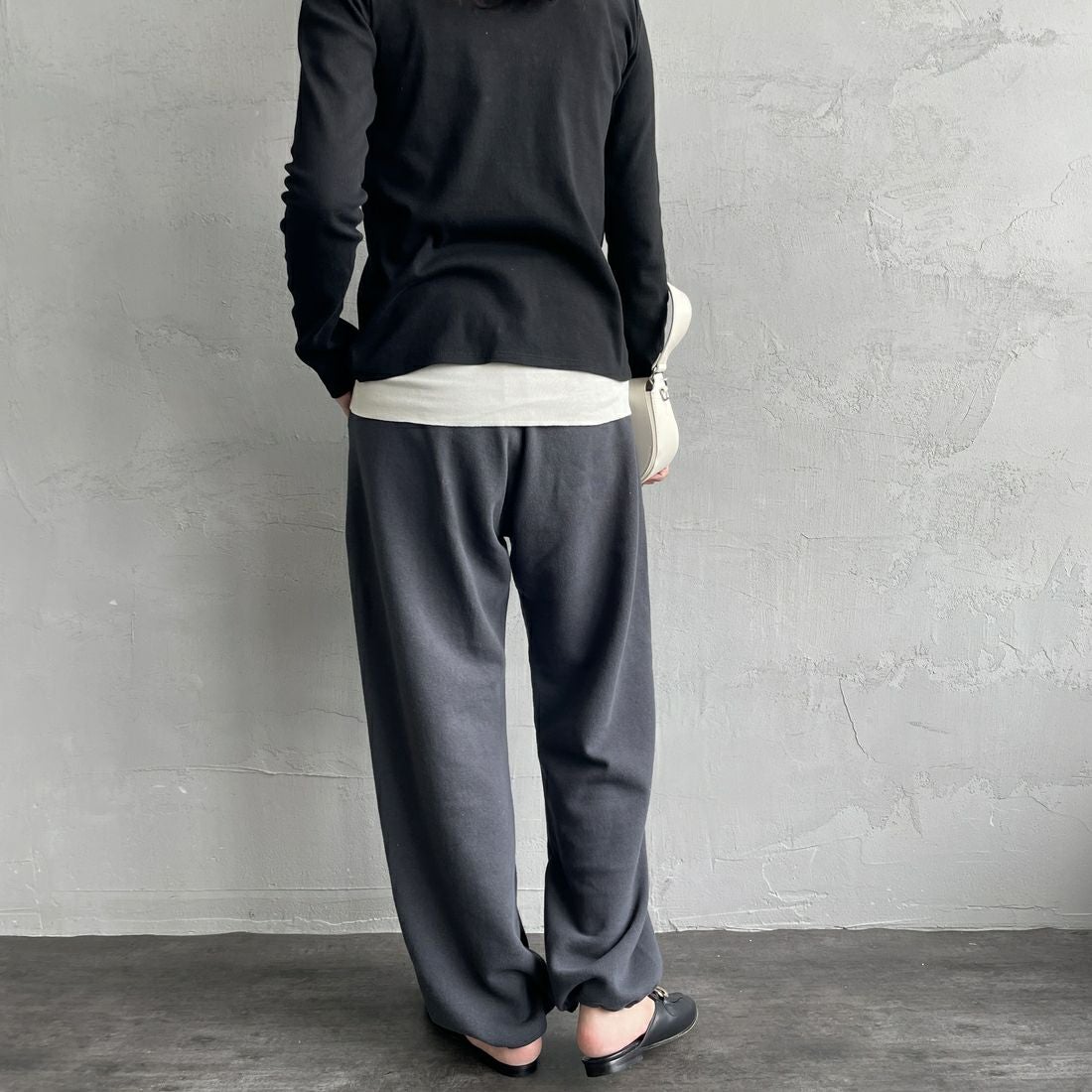 Americana × JEANS FACTORY [アメリカーナ × ジーンズファクトリー] 別注 ロゴプリント スウェットパンツ [BRF-788A-2-JF] ｽﾐｸﾛ &&モデル身長：160cm 着用サイズ：ONE SIZE&&