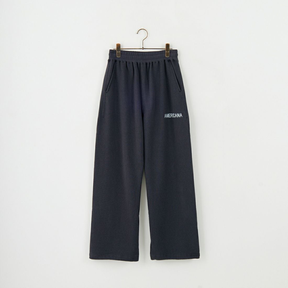 Americana × JEANS FACTORY [アメリカーナ × ジーンズファクトリー] 別注 ロゴプリント スウェットパンツ [BRF-788A-2-JF] ｽﾐｸﾛ