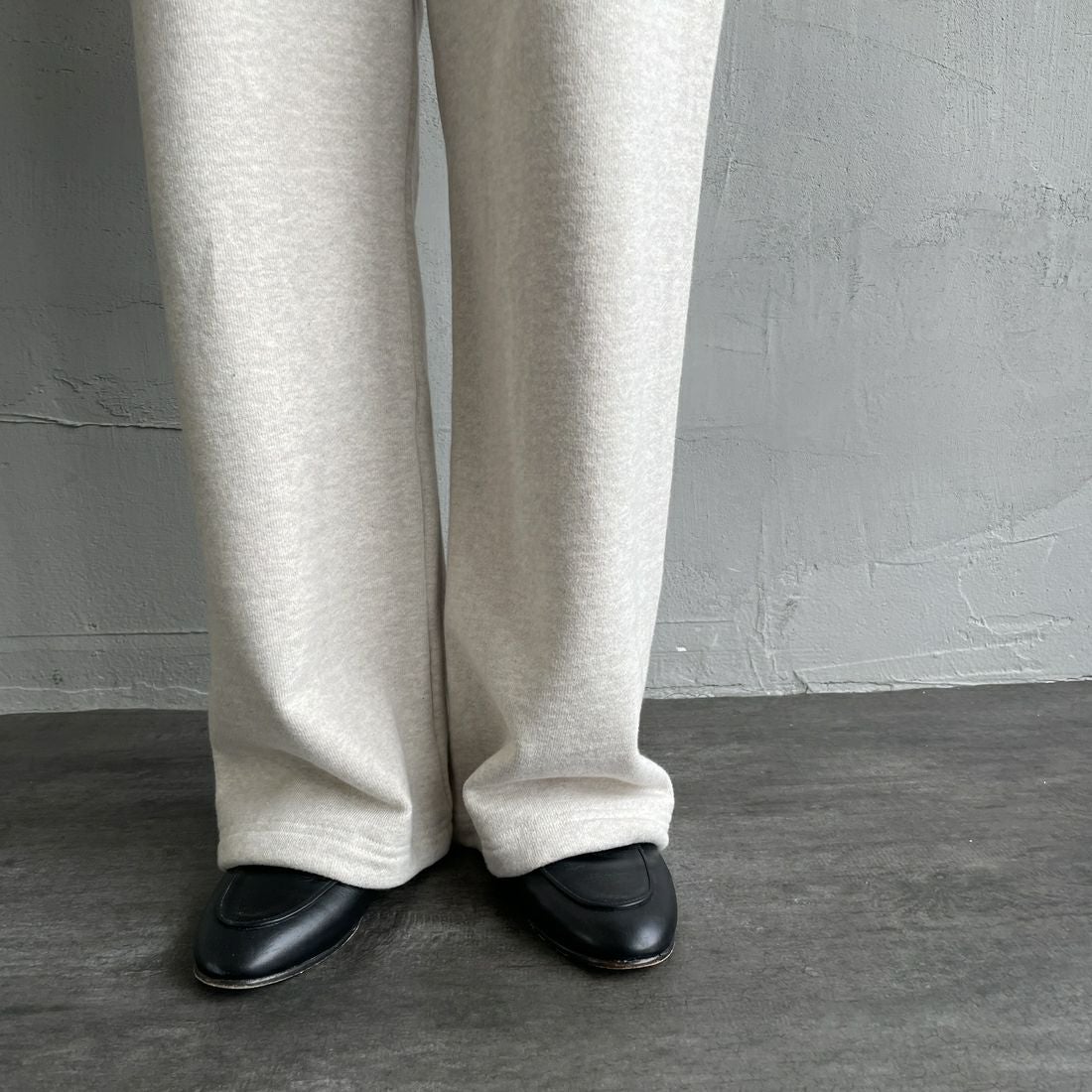 Americana × JEANS FACTORY [アメリカーナ × ジーンズファクトリー] 別注 カレッジロゴ スウェットパンツ [BRF-788A-1-JF] ｵｰﾄﾐｰﾙ &&モデル身長：158cm 着用サイズ：ONE SIZE&&