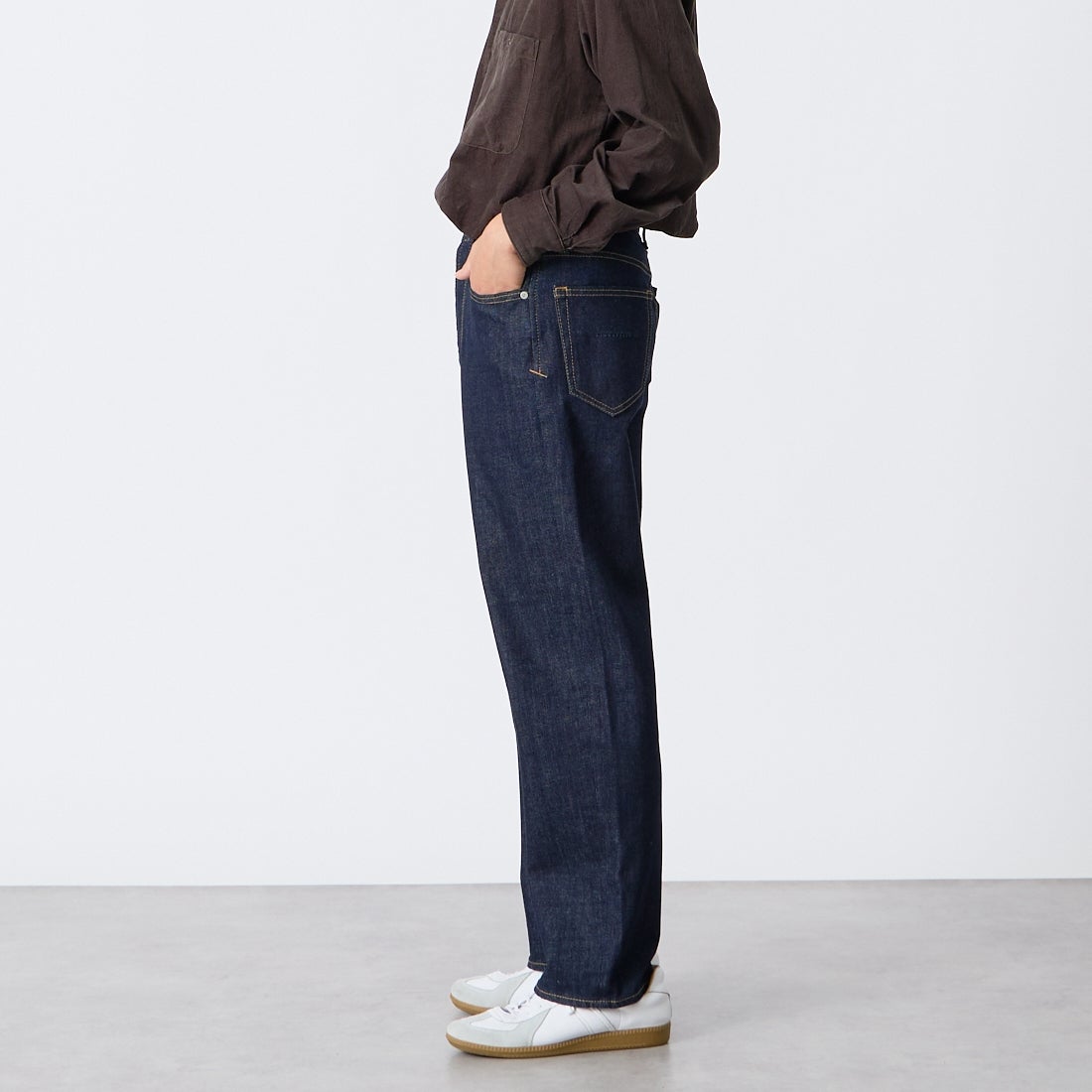 YANUK [ヤヌーク] PREMIUM2 ワイドストレート Roomy [57253040] POW &&モデル身長：175cm 着用サイズ：S&&