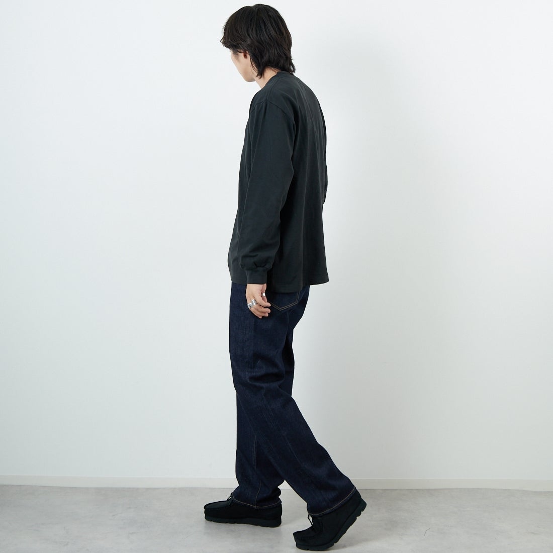 YANUK [ヤヌーク] PREMIUM2 ワイドストレート Roomy [57253040] POW &&モデル身長：179cm 着用サイズ：L&&