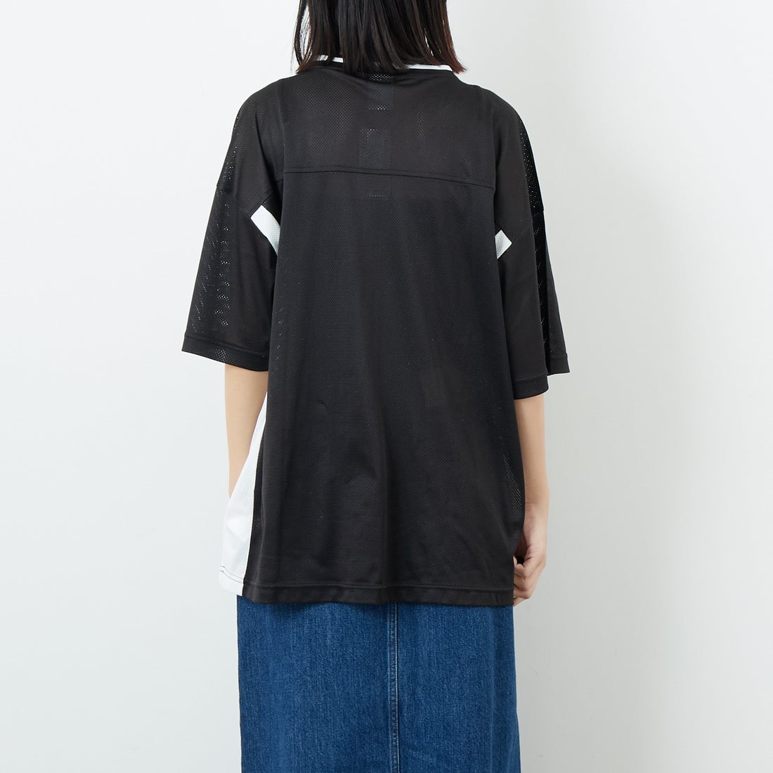 X-girl [エックスガール] フットボールメッシュTシャツワンピース [105253041001] BLACK &&モデル身長：162cm 着用サイズ：ONE SIZE&&