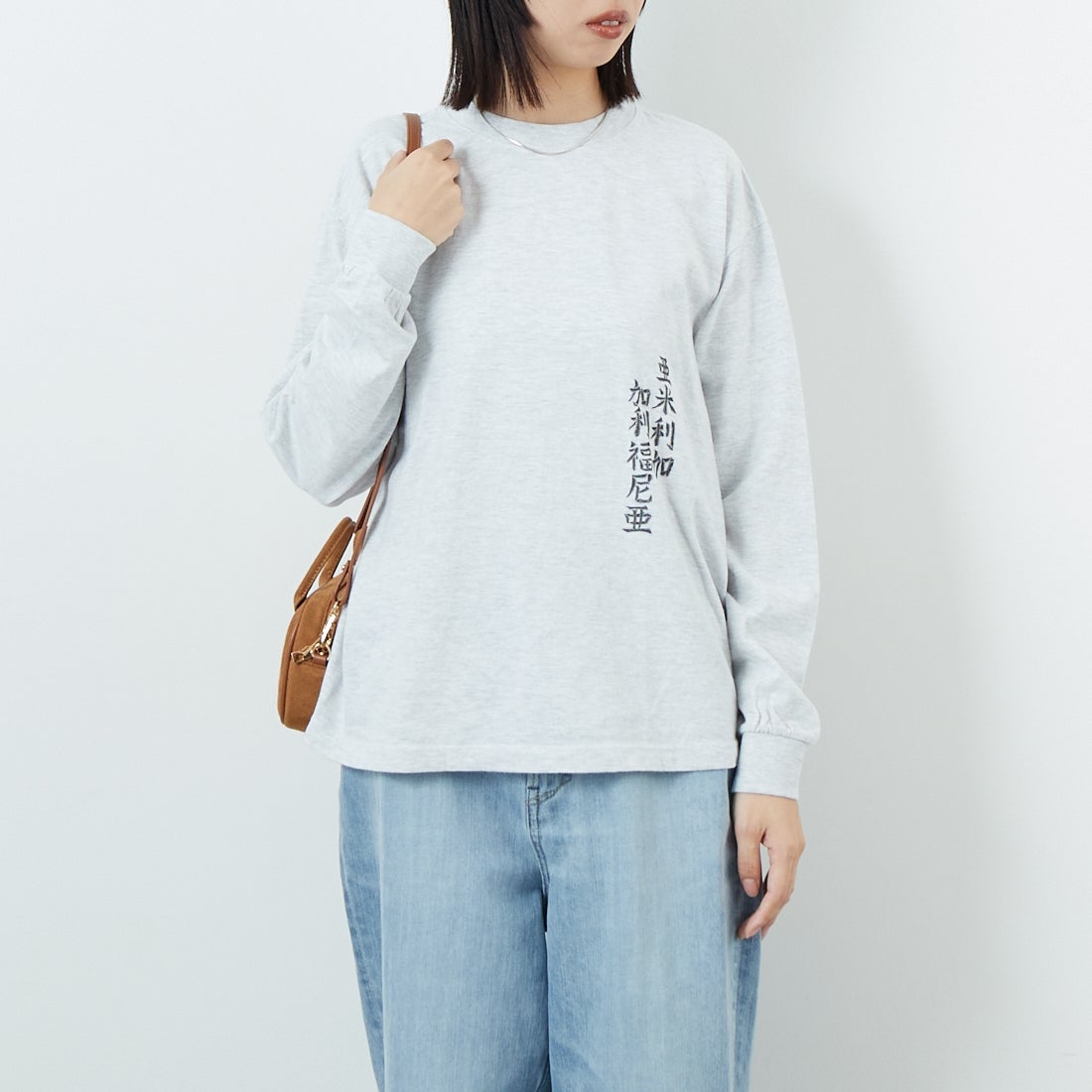 ILL ONE EIGHTY [イル ワンエイティ] アメリカンウェーブ ロングスリーブTシャツ [ILL252-02B] WHT HEATHE &&モデル身長：162cm 着用サイズ：S&&