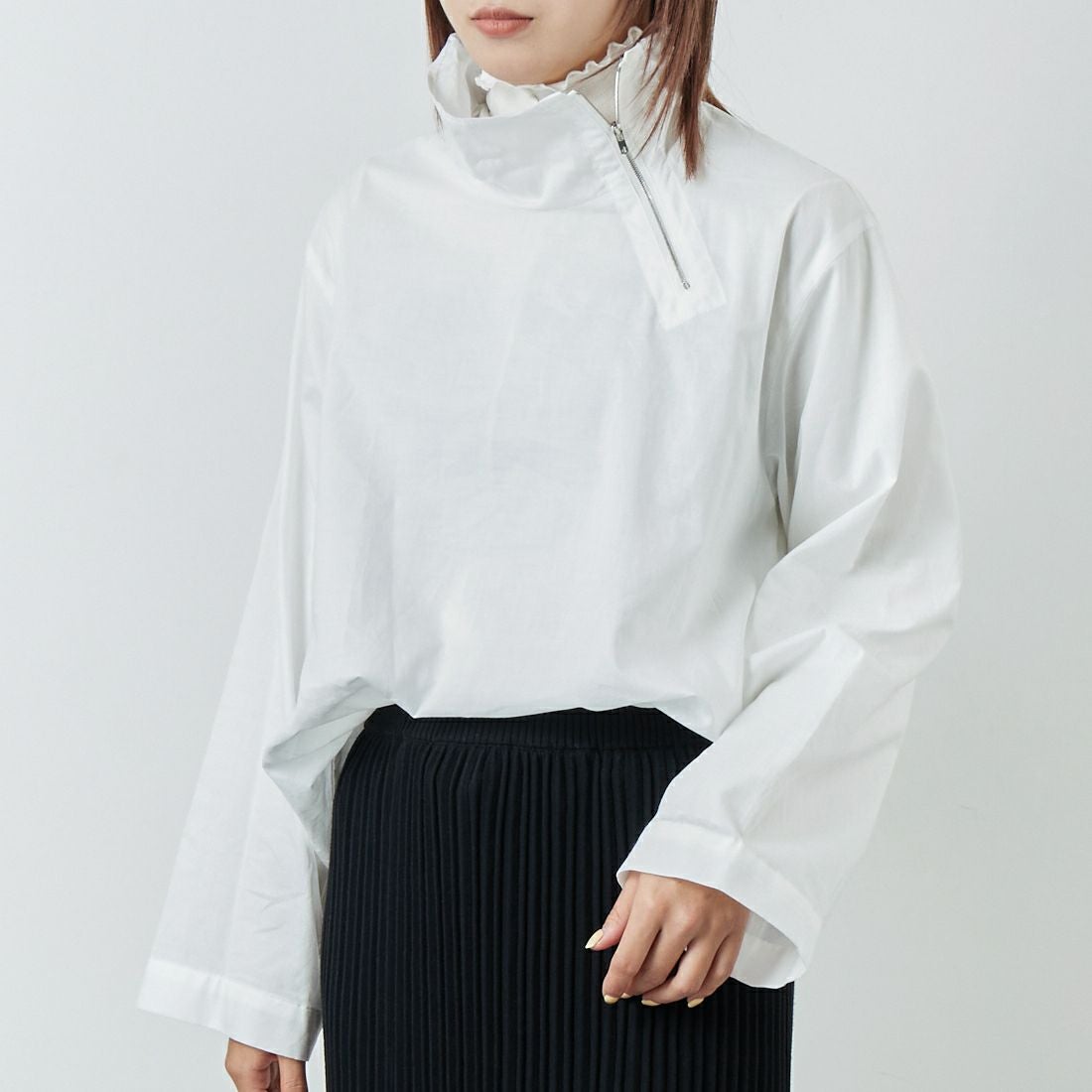 mizuiro ind [ミズイロインド] リブハイネックカラープルオーバー [3-230105] 11 O.WHITE &&モデル身長：167cm 着用サイズ：F&&