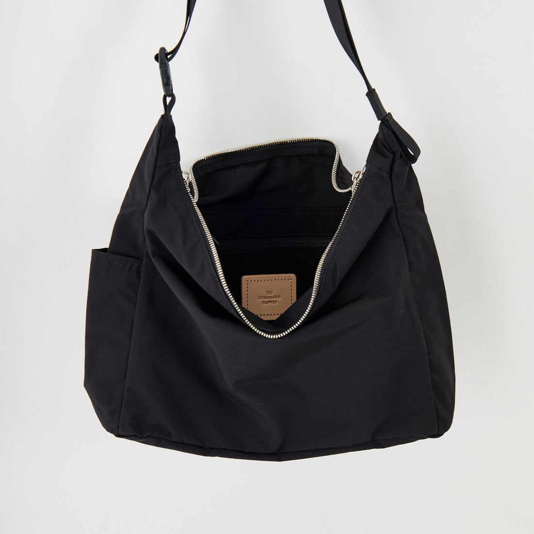 STANDARD SUPPLY [スタンダードサプライ] トライアングルショルダーバッグ [4100185] 11 BLACK