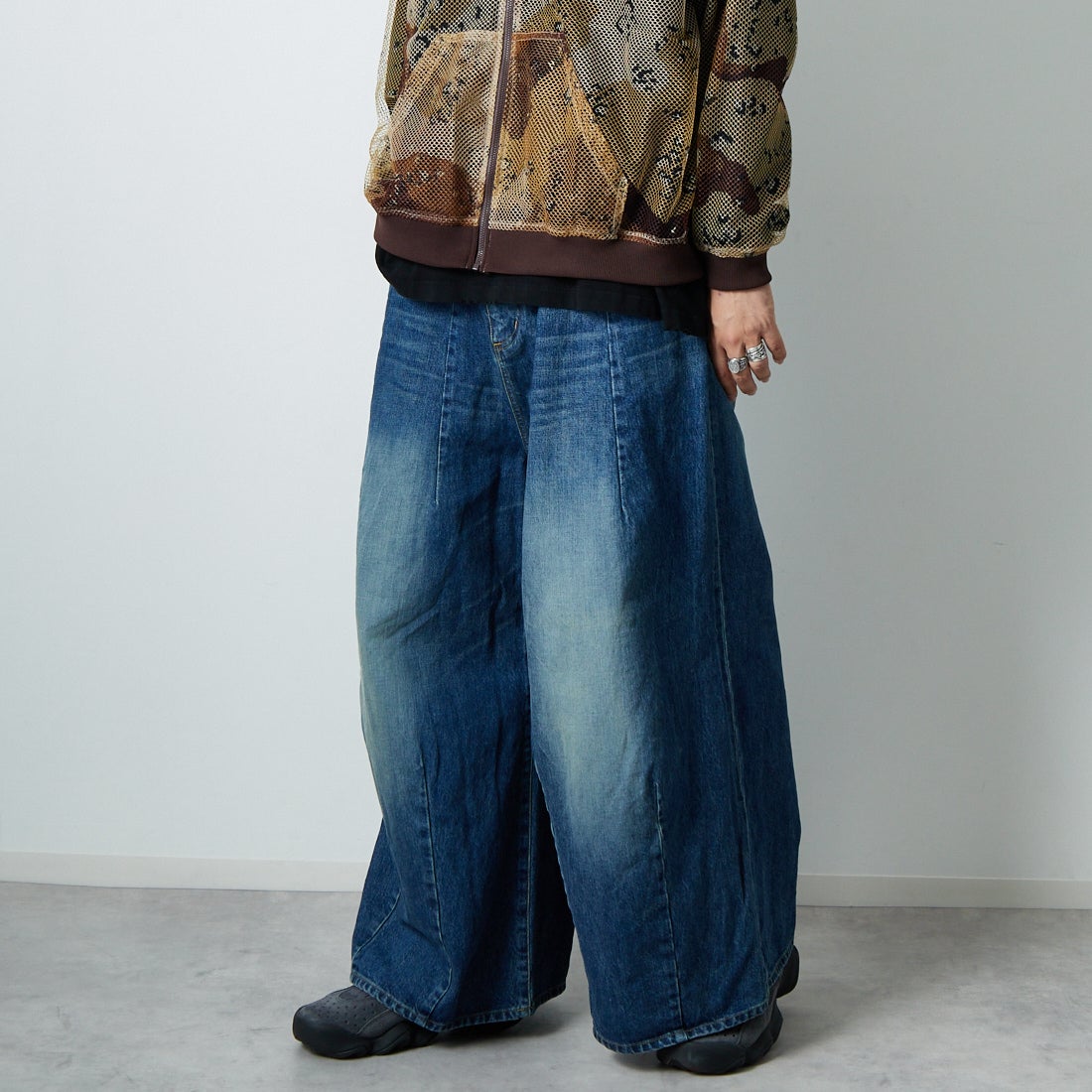 A INDIGO&&モデル身長：179cm 着用サイズ：S&&