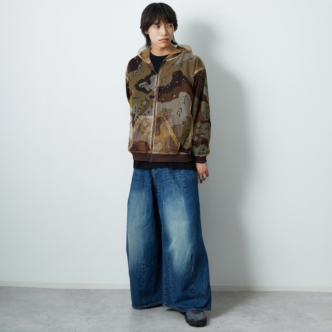 Needles [ニードルズ] ヒザデルバギーデニムパンツ [RW233] A INDIGO &&モデル身長：179cm 着用サイズ：S&&