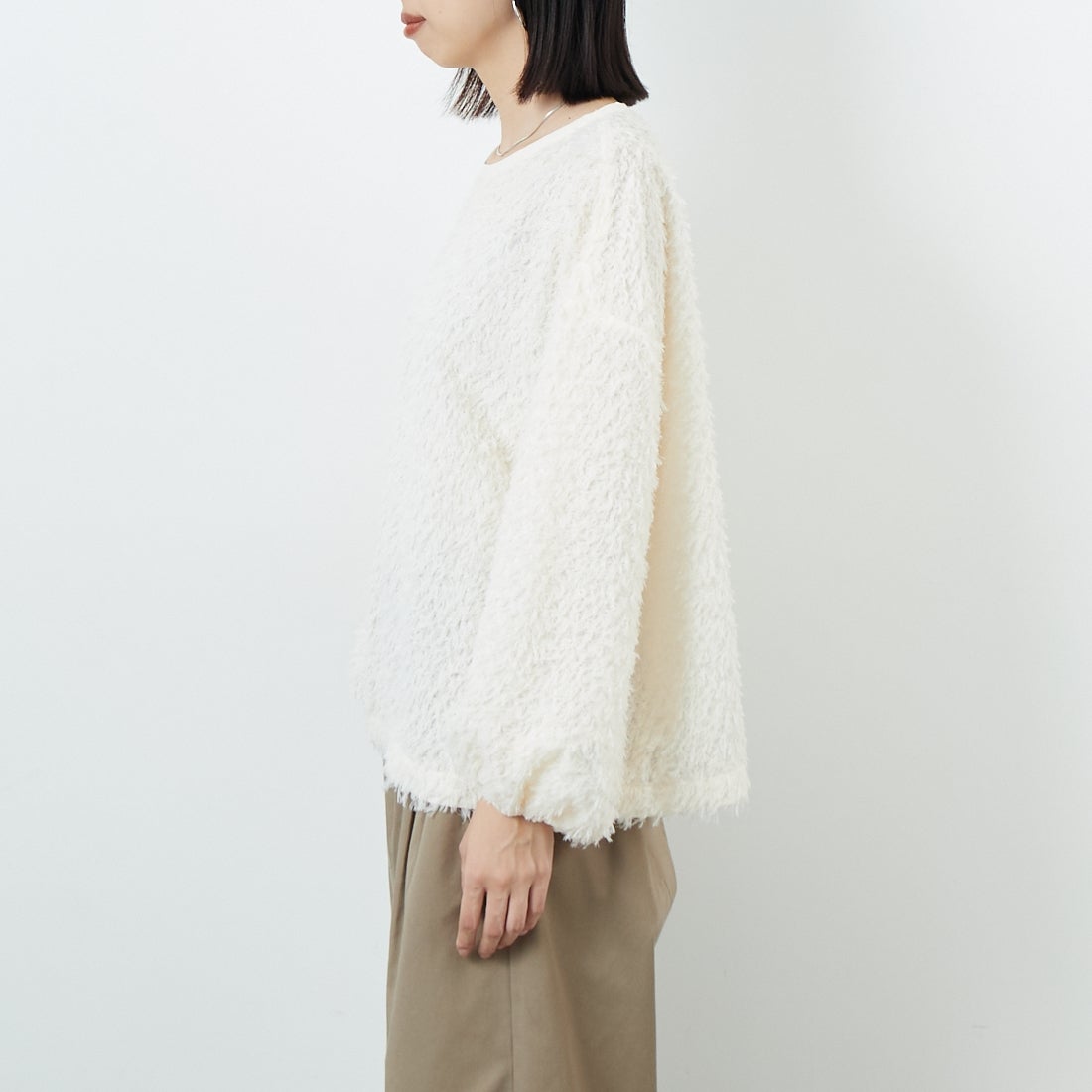 STELLA CIFFON [ステラシフォン] シアーカットジャガードブラウス [ST3-26406] 02 WHITE &&モデル身長：162cm 着用サイズ：36&&