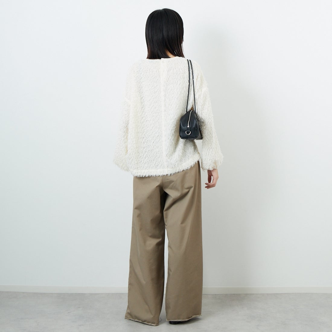 STELLA CIFFON [ステラシフォン] シアーカットジャガードブラウス [ST3-26406] 02 WHITE &&モデル身長：162cm 着用サイズ：36&&