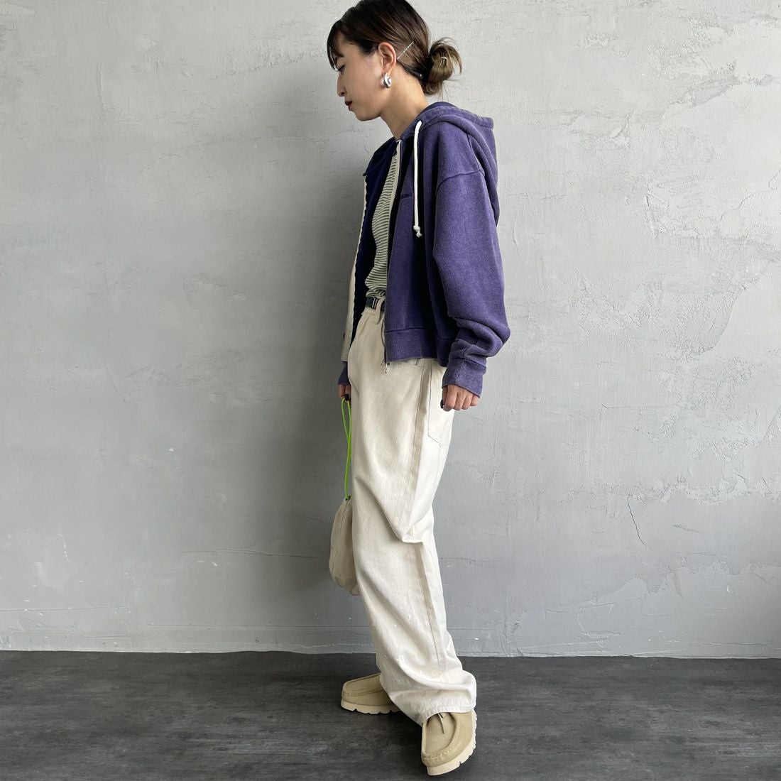 Health knit [ヘルスニット] 別注 ショート丈 クラシックスウェットジップパーカー [HR25F-L270IN-JF] NAVY &&モデル身長：150cm 着用サイズ：F&&