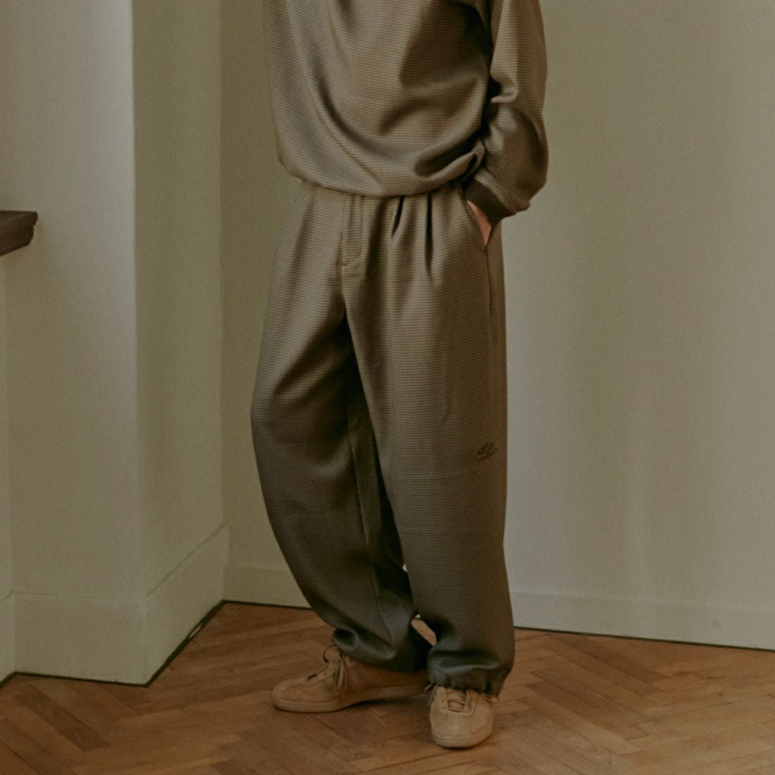 UMBRO [アンブロ] 別注 ワンポイント刺繍ロゴ トラックパンツ [KBT126-NK-PT2-MS-JF] CHECK