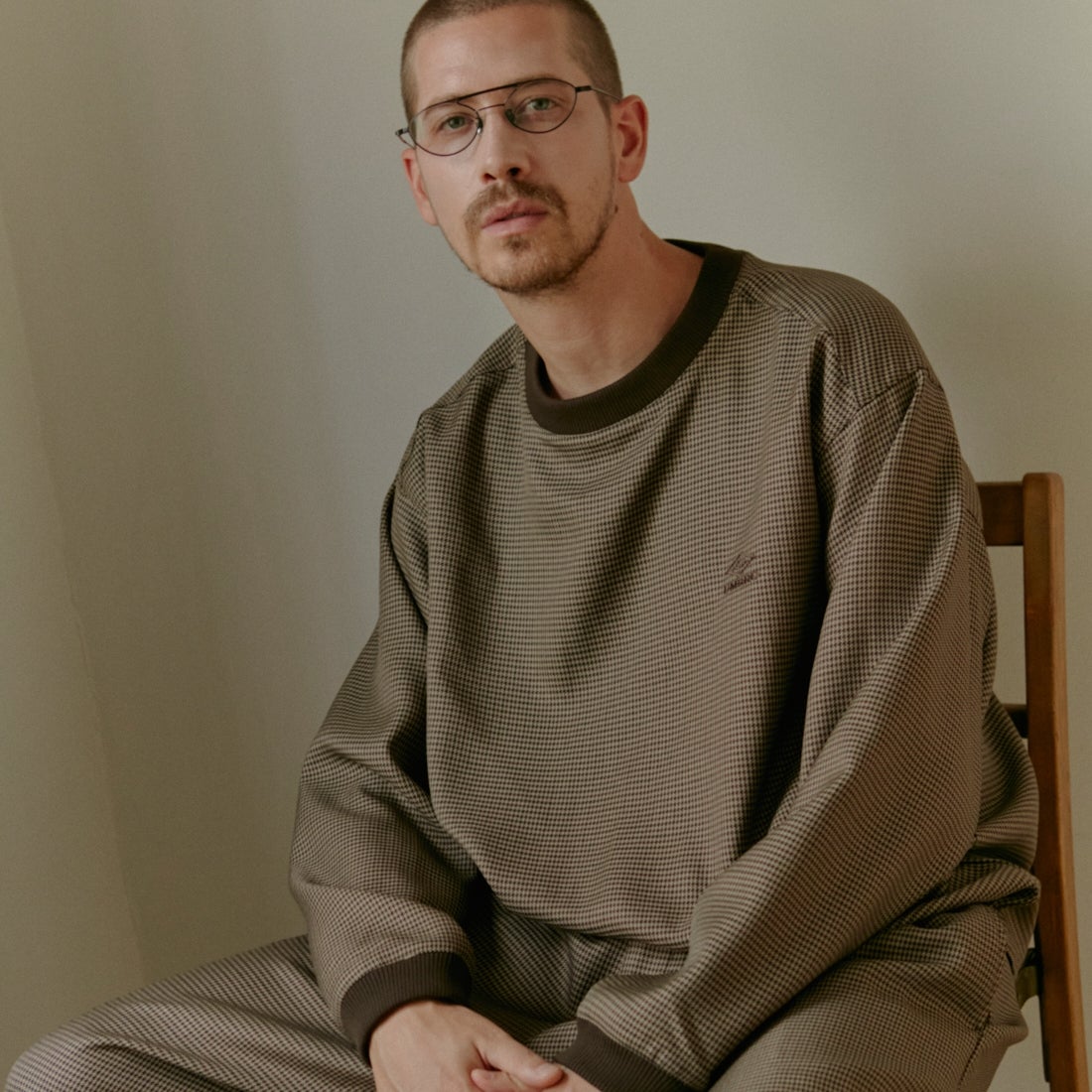 UMBRO [アンブロ] 別注 ワンポイント刺繍ロゴ ドローコードスウェット [KBT126-NK-PO2-MS-JF] CHECK