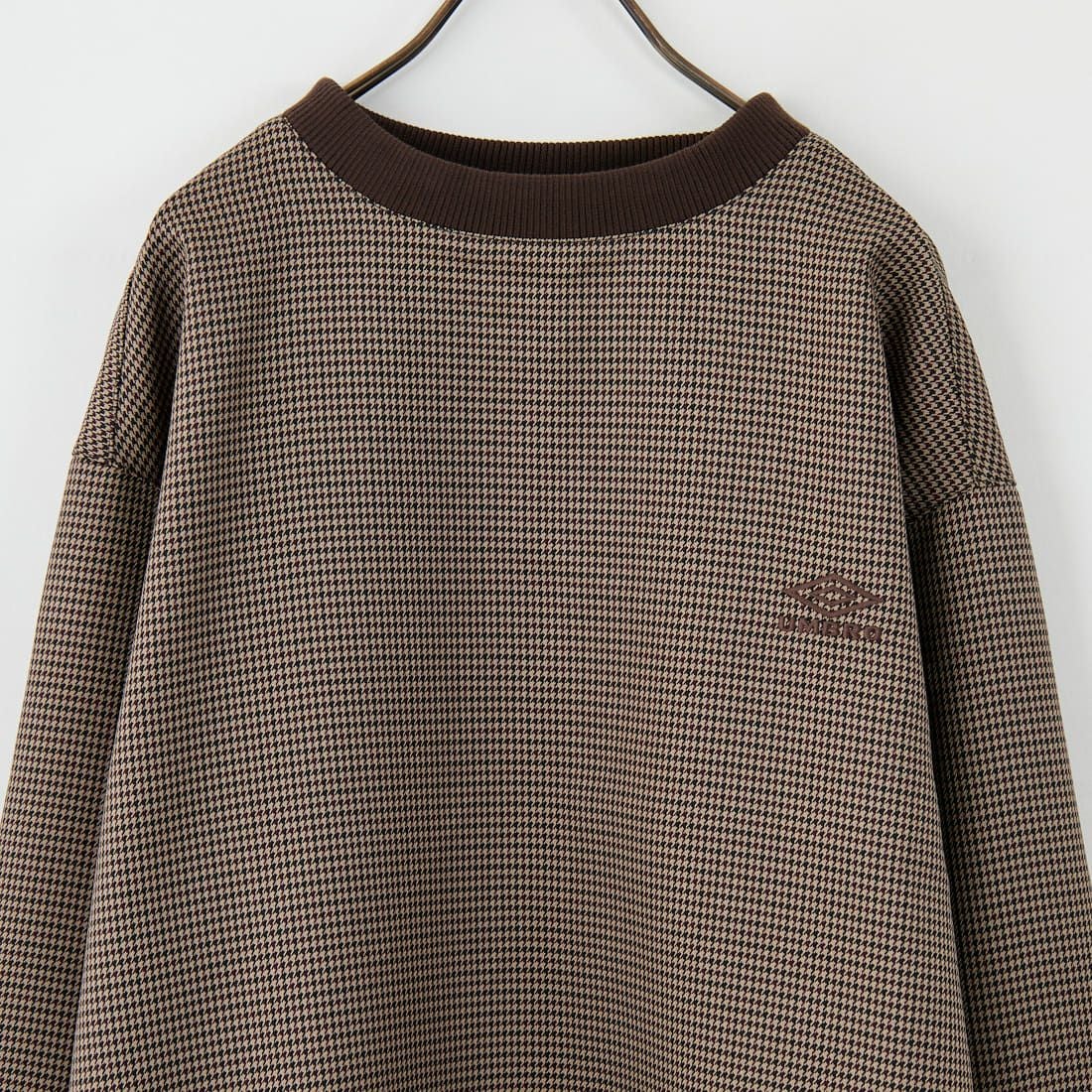 UMBRO [アンブロ] 別注 ワンポイント刺繍ロゴ ドローコードスウェット [KBT126-NK-PO2-MS-JF] CHECK