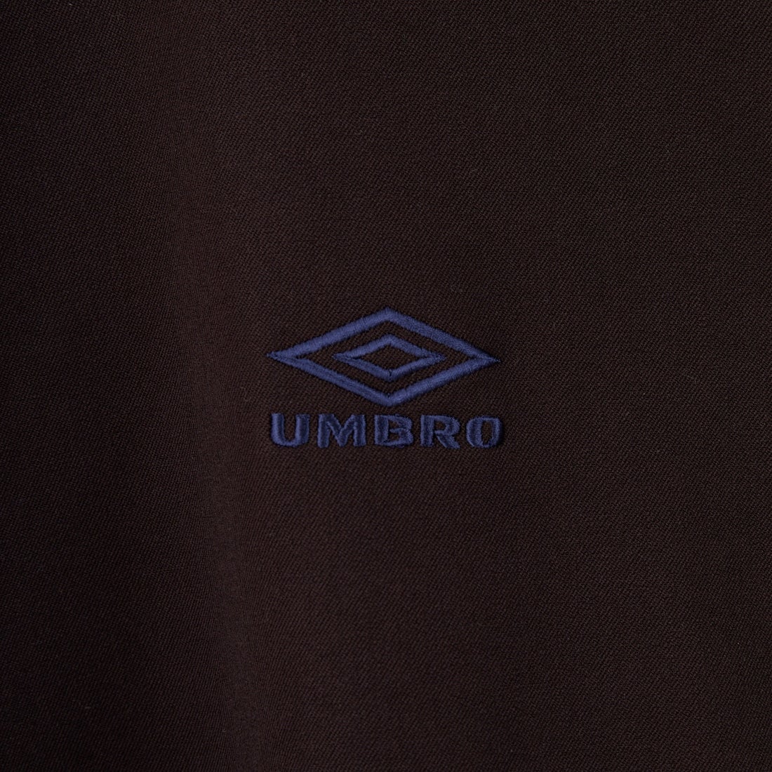 UMBRO [アンブロ] 別注 ワンポイント刺繍ロゴ ドローコードスウェット [KBT126-NK-PO2-MS-JF] BROWN