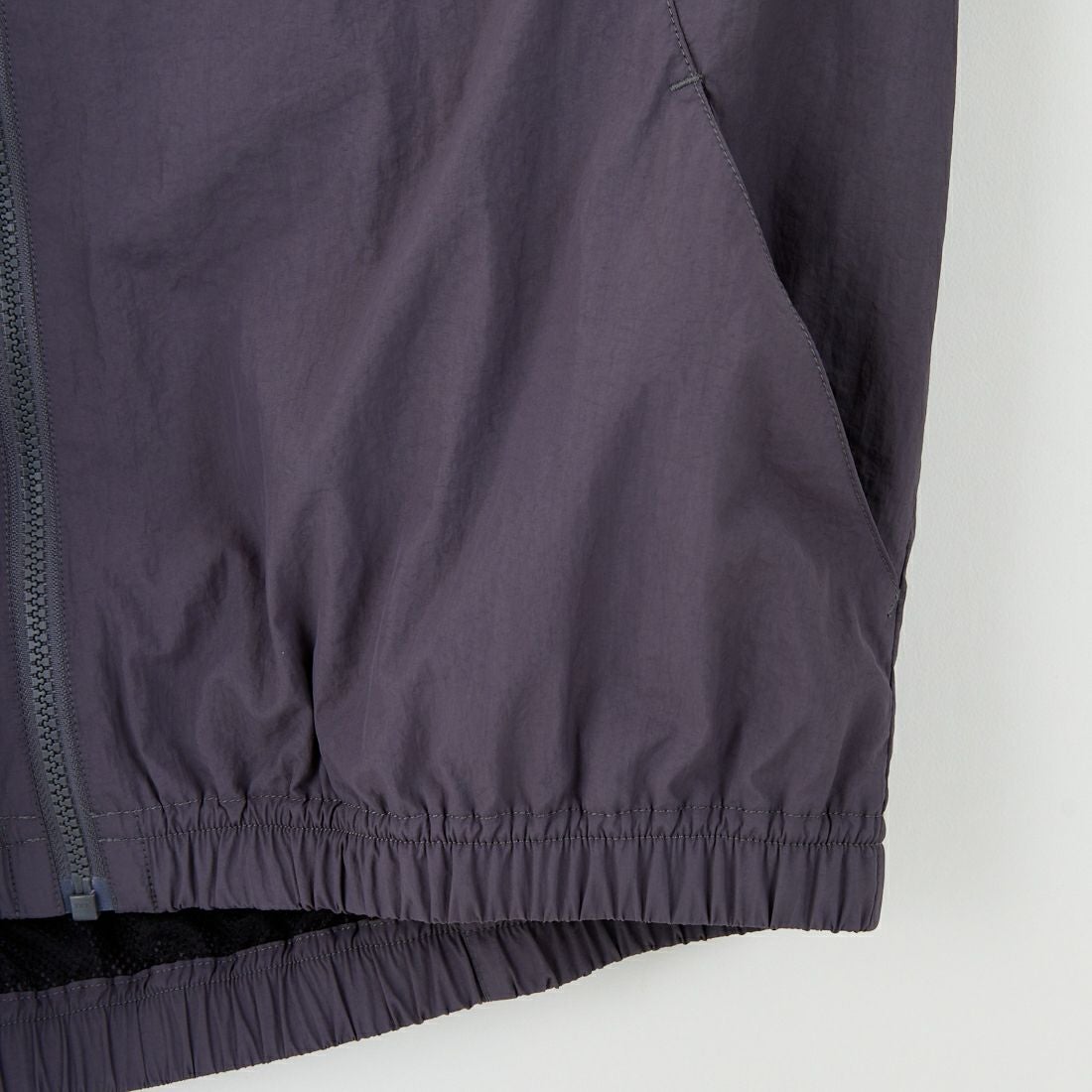 UMBRO [アンブロ] 別注 ナイロントラックブルゾン [KBT126-NK-JK1-MS-JF] GRAY