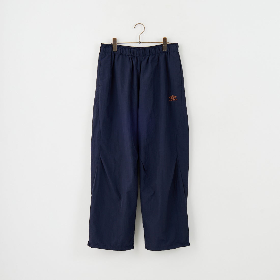 UMBRO [アンブロ] 別注 ナイロントラックパンツ [KBT126-NK-PT1-MS-JF