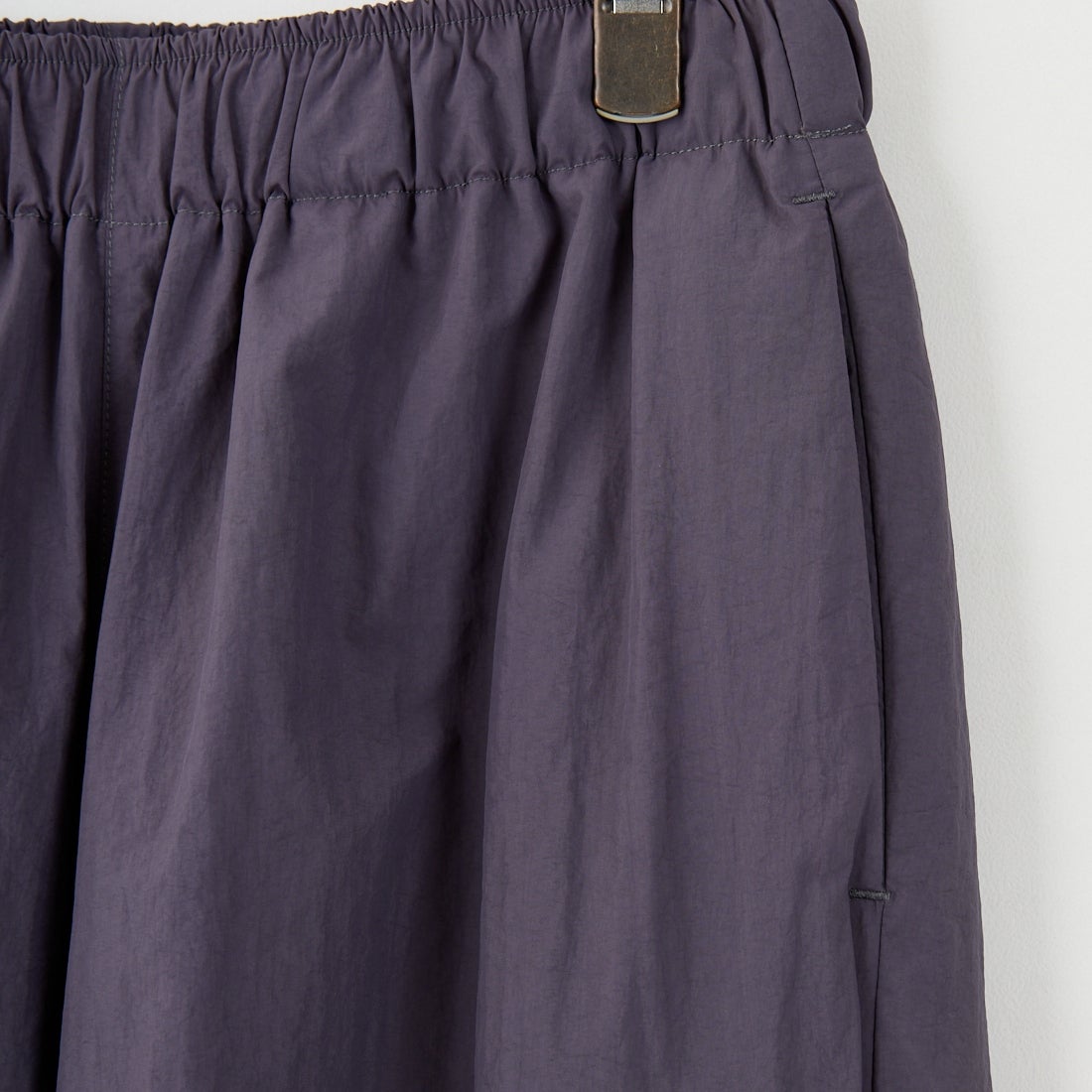 UMBRO [アンブロ] 別注 ナイロントラックパンツ [KBT126-NK-PT1-MS-JF] GRAY