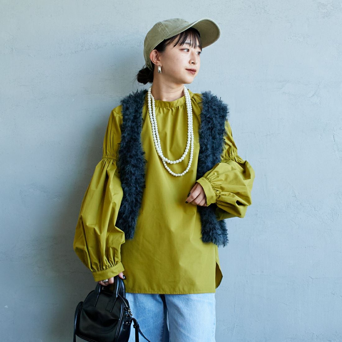 USINE [ユジーヌ] 袖ボリュームチュニックブラウス [IN2-SH-5] MUSTARD &&モデル身長：150cm 着用サイズ：F&&