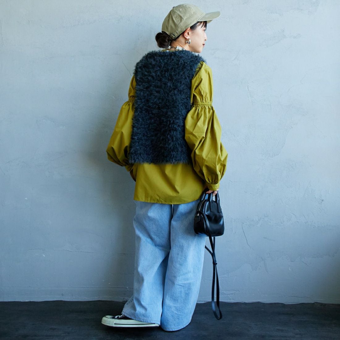 USINE [ユジーヌ] 袖ボリュームチュニックブラウス [IN2-SH-5] MUSTARD &&モデル身長：150cm 着用サイズ：F&&