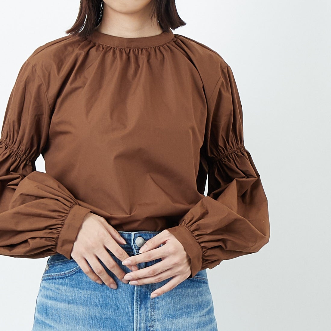 USINE [ユジーヌ] 袖ボリュームチュニックブラウス [IN2-SH-5] BROWN &&モデル身長：162cm 着用サイズ：F&&