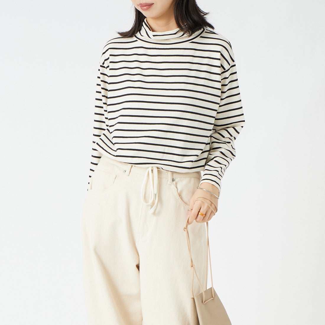 9L BORDER&&モデル身長：162cm 着用サイズ：F&&