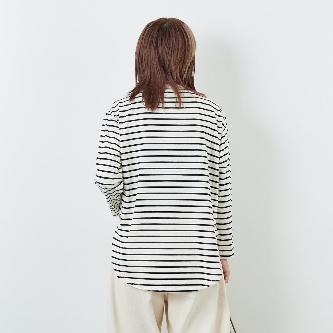 tumugu: [ツムグ] 裾ラウンドハイネックロングボーダーTシャツ [TC22301-BA] 9L BORDER &&モデル身長：167cm 着用サイズ：F&&