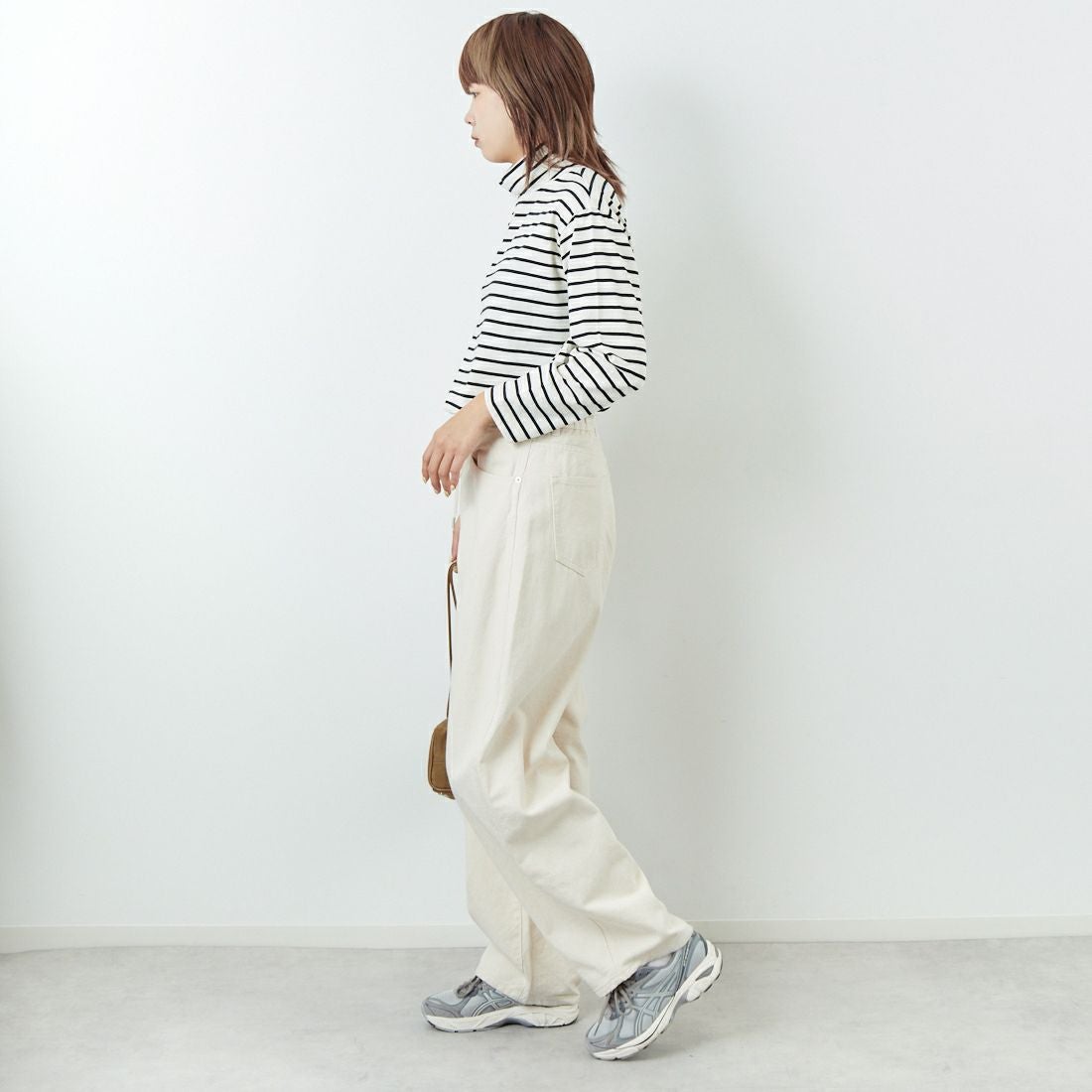 tumugu: [ツムグ] 裾ラウンドハイネックロングボーダーTシャツ [TC22301-BA] 9L BORDER &&モデル身長：167cm 着用サイズ：F&&