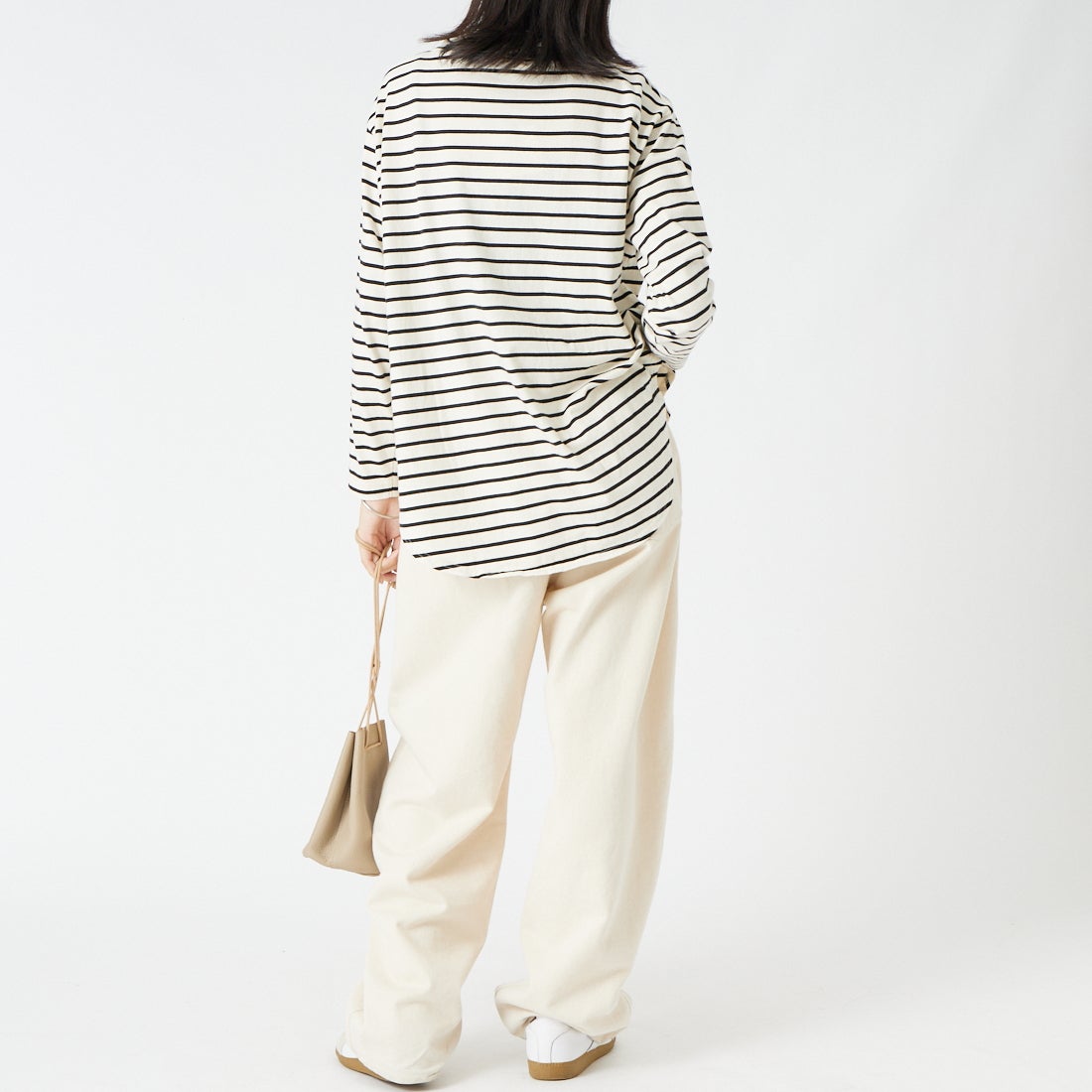 tumugu: [ツムグ] 裾ラウンドハイネックロングボーダーTシャツ [TC22301-BA] 9L BORDER &&モデル身長：162cm 着用サイズ：F&&