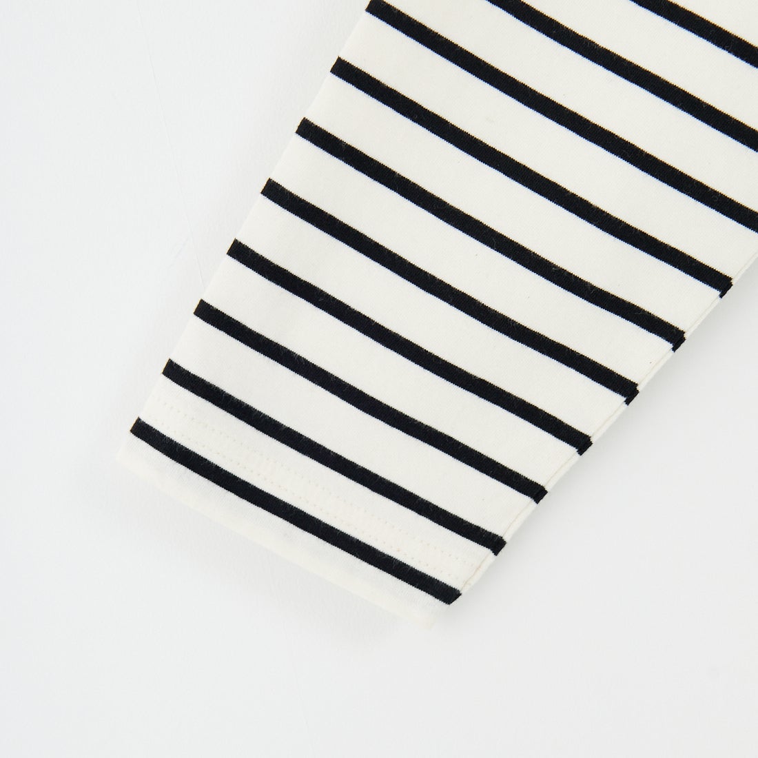 tumugu: [ツムグ] 裾ラウンドハイネックロングボーダーTシャツ [TC22301-BA] 9L BORDER