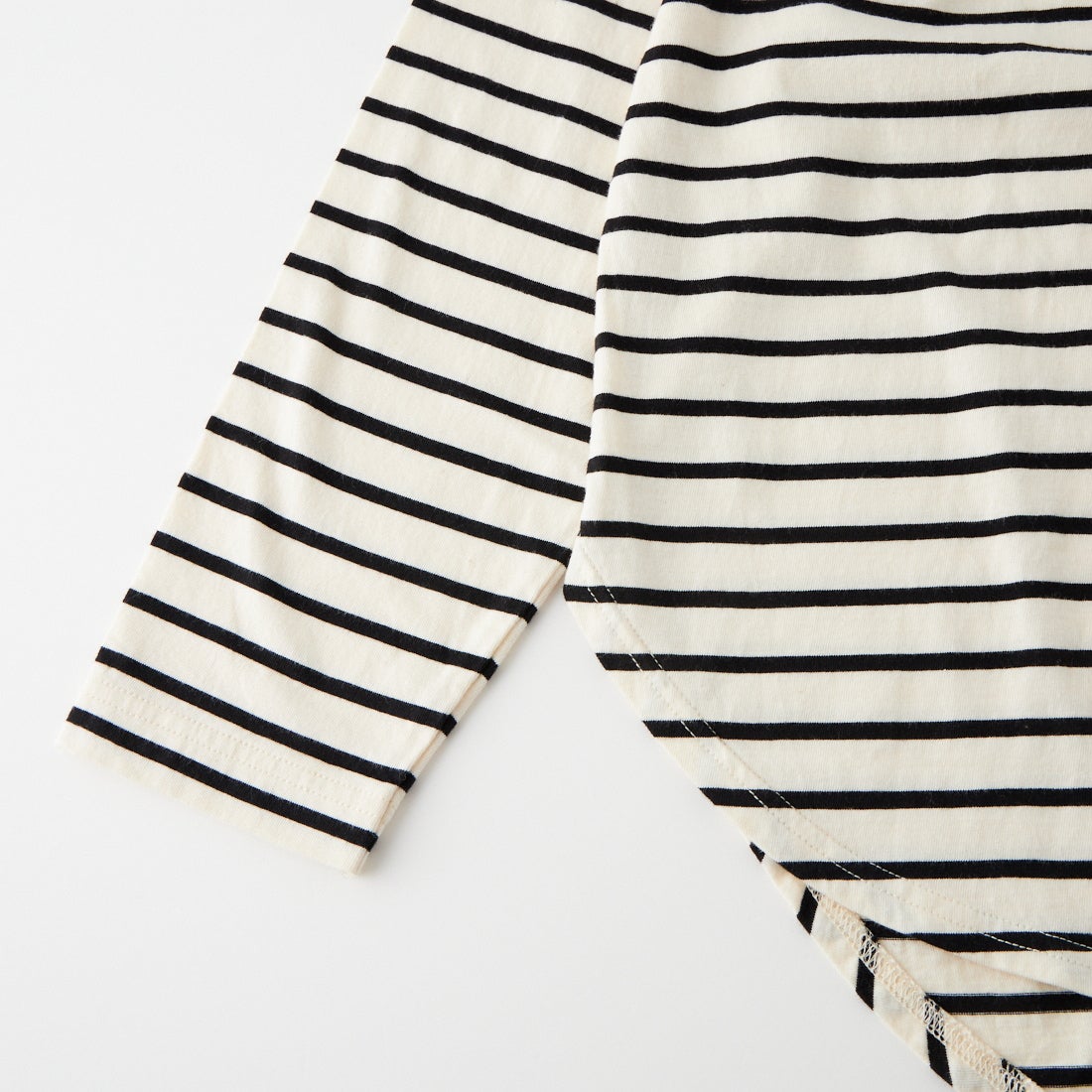 tumugu: [ツムグ] 裾ラウンドハイネックロングボーダーTシャツ [TC22301-BA] 9L BORDER