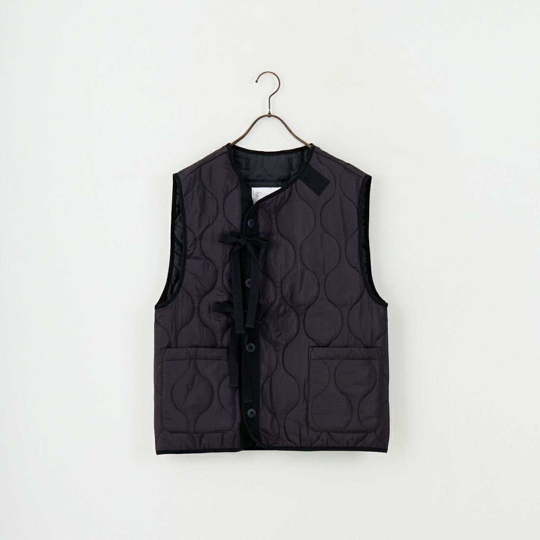 MILITARY [ミリタリー] 別注 フロントリボンキルティングベスト [T-24789000-JF] BLACK