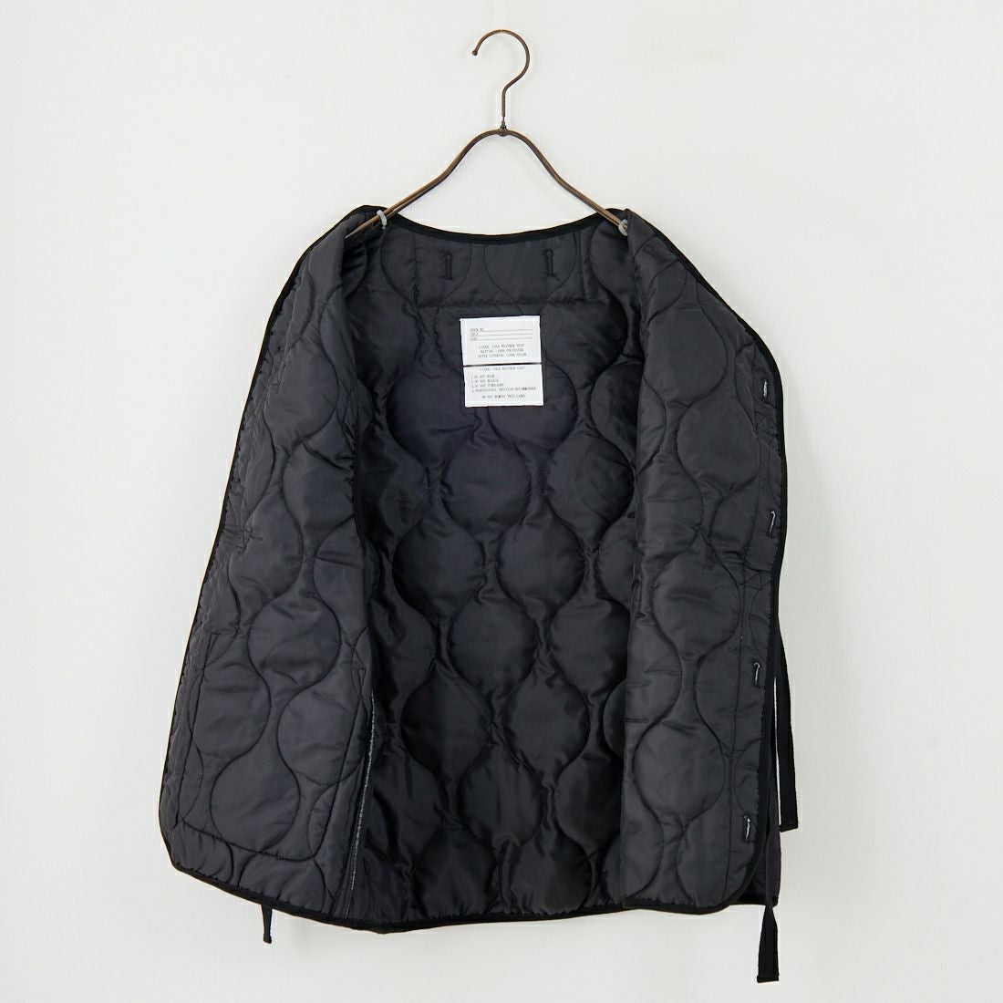 MILITARY [ミリタリー] 別注 フロントリボンキルティングベスト [T-24789000-JF] BLACK