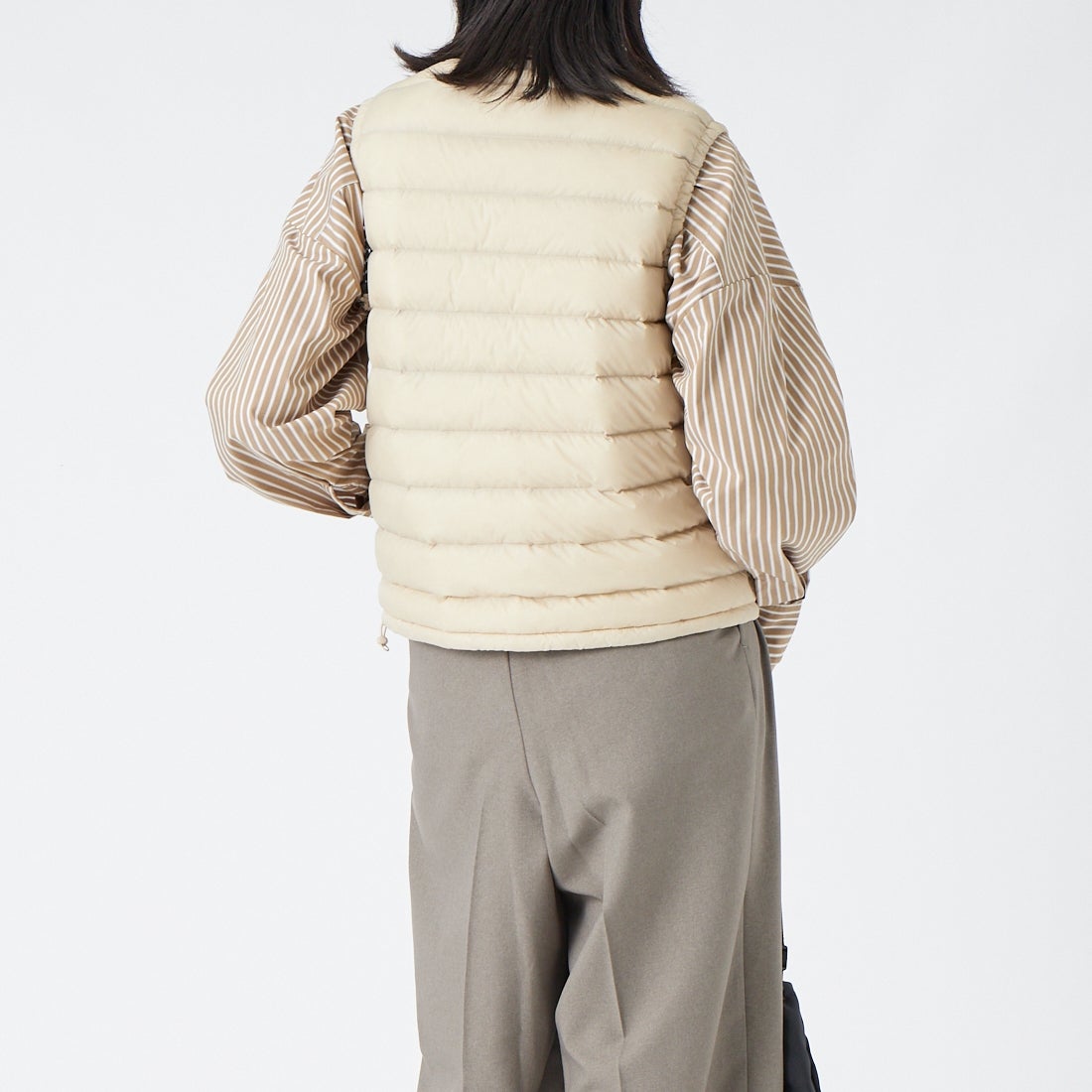 DANTON [ダントン] インナーダウン クルーネックベスト [DT-A0002RRT] OYSTER WHI &&モデル身長：162cm 着用サイズ：S&&