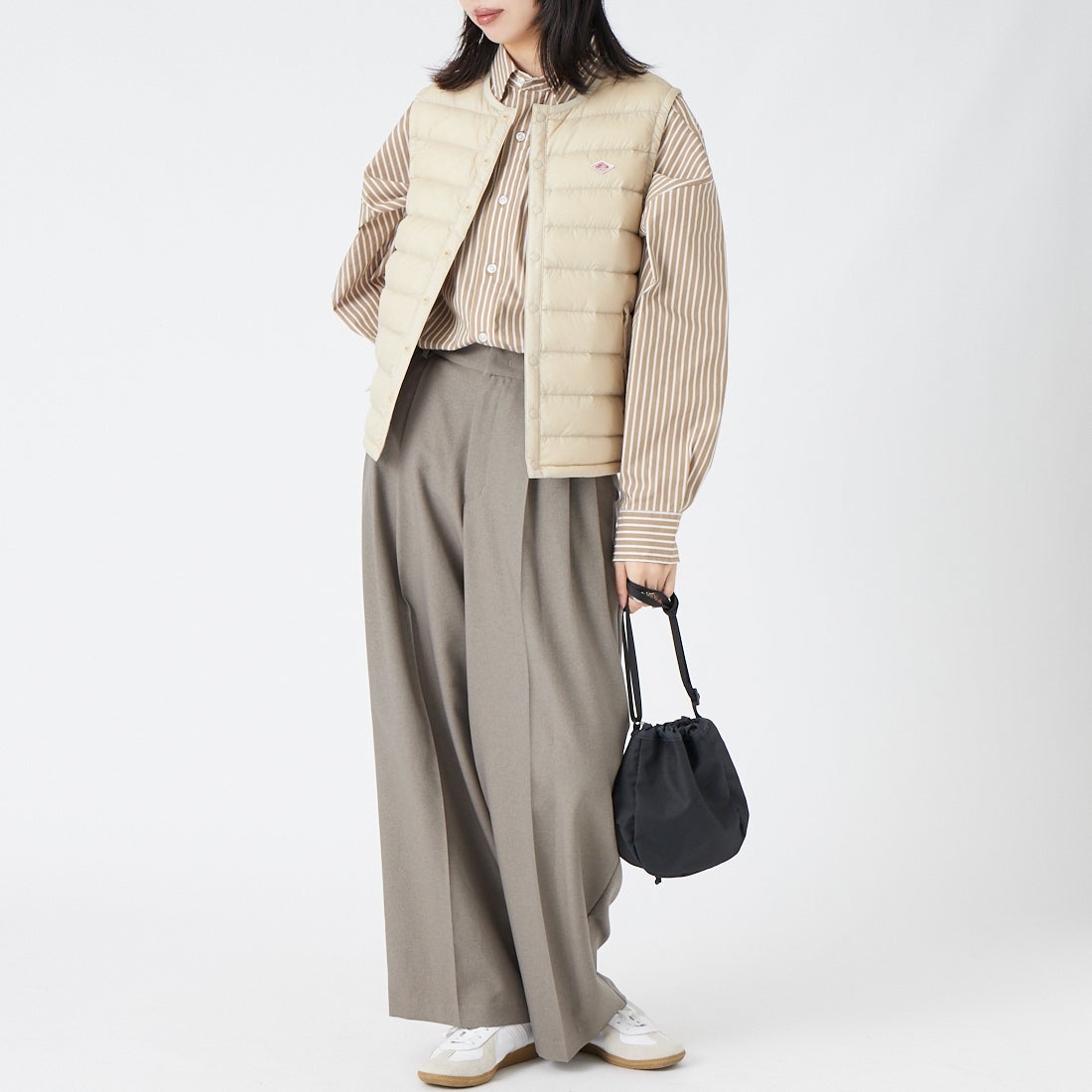DANTON [ダントン] インナーダウン クルーネックベスト [DT-A0002RRT] OYSTER WHI &&モデル身長：162cm 着用サイズ：S&&