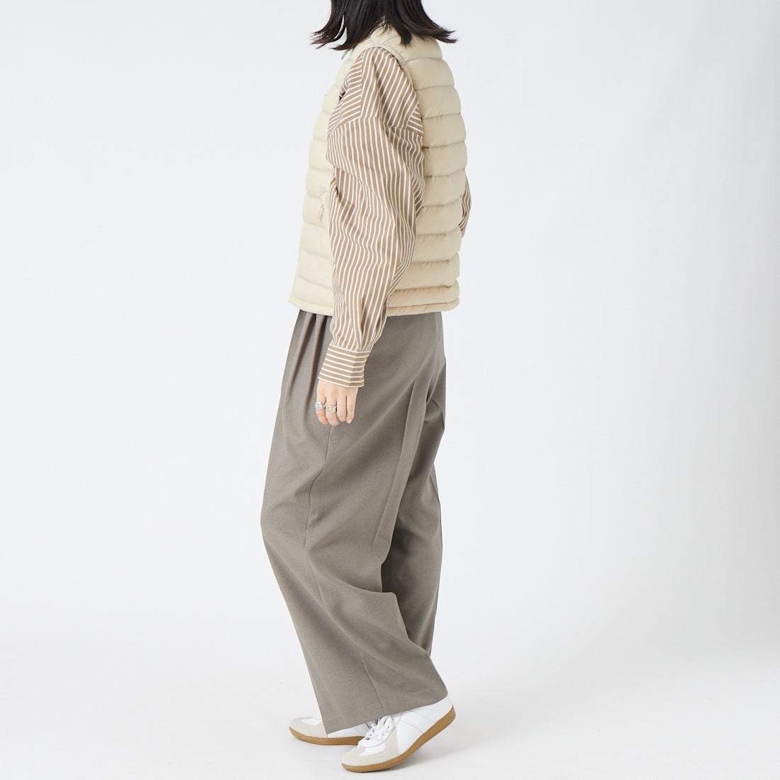 DANTON [ダントン] インナーダウン クルーネックベスト [DT-A0002RRT] OYSTER WHI &&モデル身長：162cm 着用サイズ：S&&