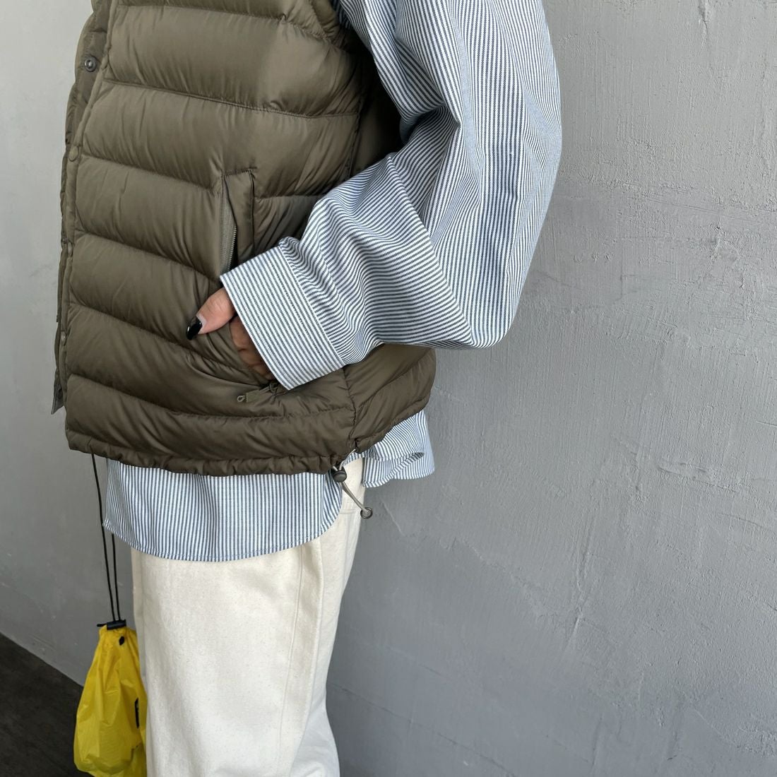 DANTON [ダントン] インナーダウン クルーネックベスト [DT-A0002RRT] OLIVE &&モデル身長：150cm 着用サイズ：M&&