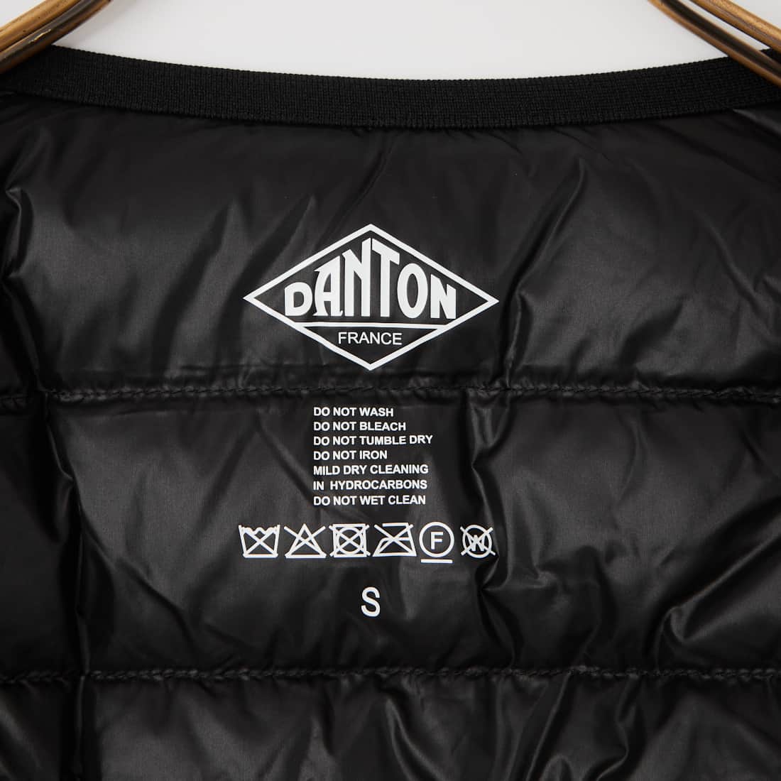 DANTON [ダントン] インナーダウン クルーネックジャケット [DT-A0025RRT] BLACK