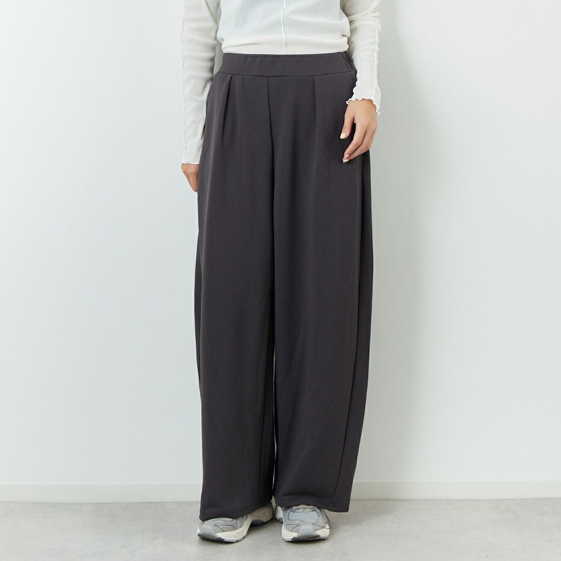 CLOCHE [クロシェ] ジョーゼットバレルパンツ [55286520] ﾁｬｺｰﾙ &&モデル身長：167cm 着用サイズ：2&&