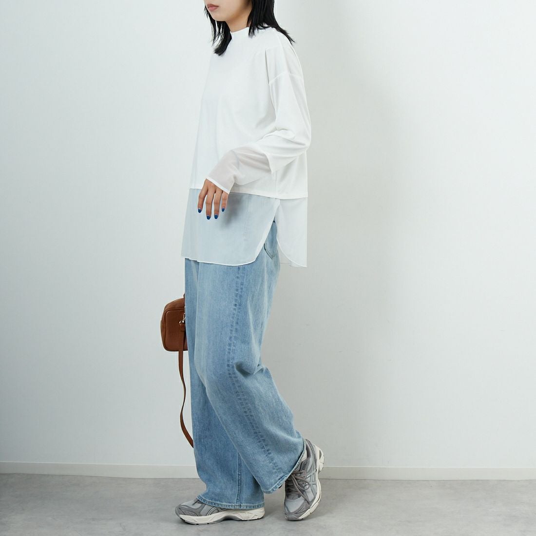 Maison de L'allure [メゾン ドゥ ラリュール] シアーレイヤード 裾ラウンドプルオーバー [M25132008] 02 OFF &&モデル身長：167cm 着用サイズ：F&&