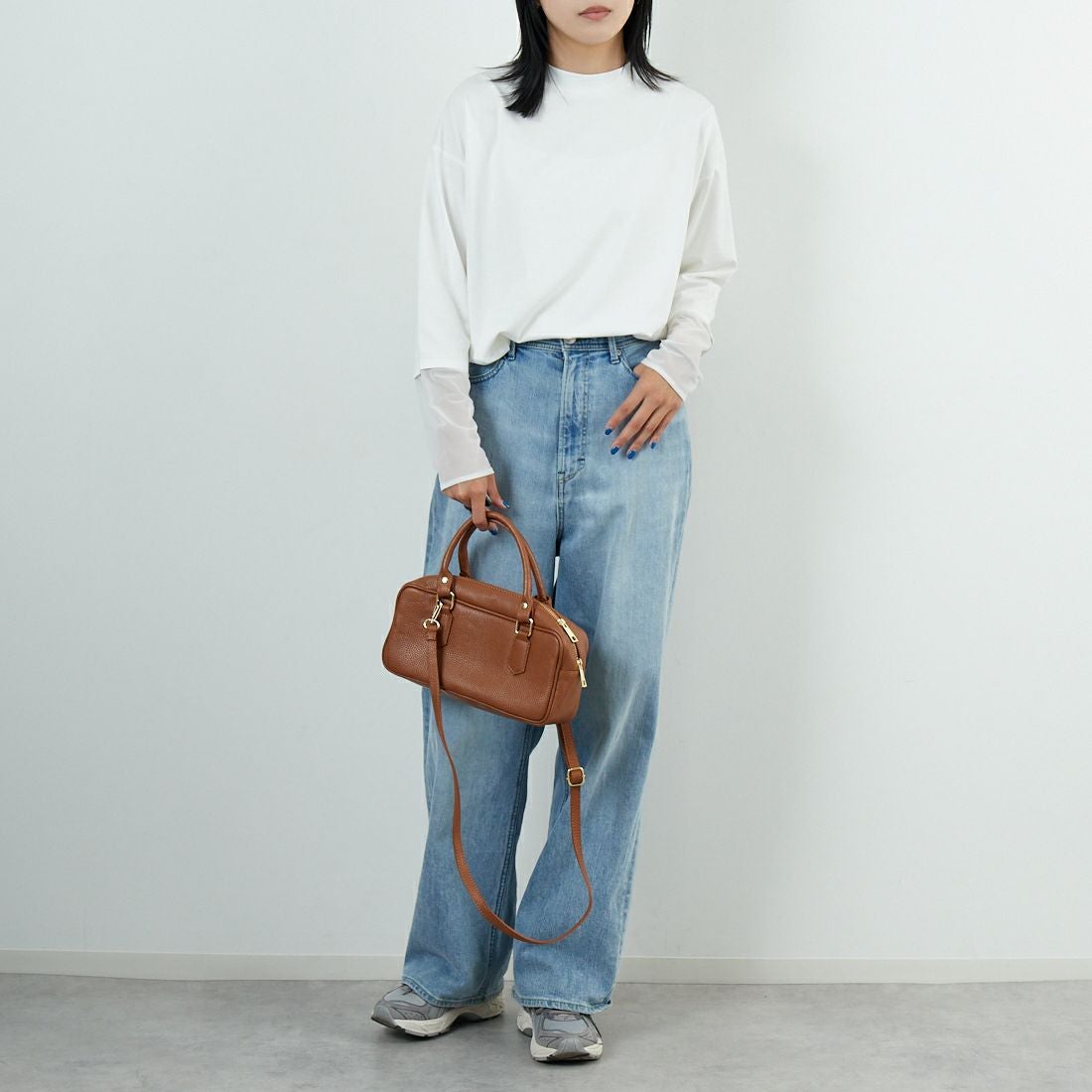 Maison de L'allure [メゾン ドゥ ラリュール] シアーレイヤード 裾ラウンドプルオーバー [M25132008] 02 OFF &&モデル身長：167cm 着用サイズ：F&&