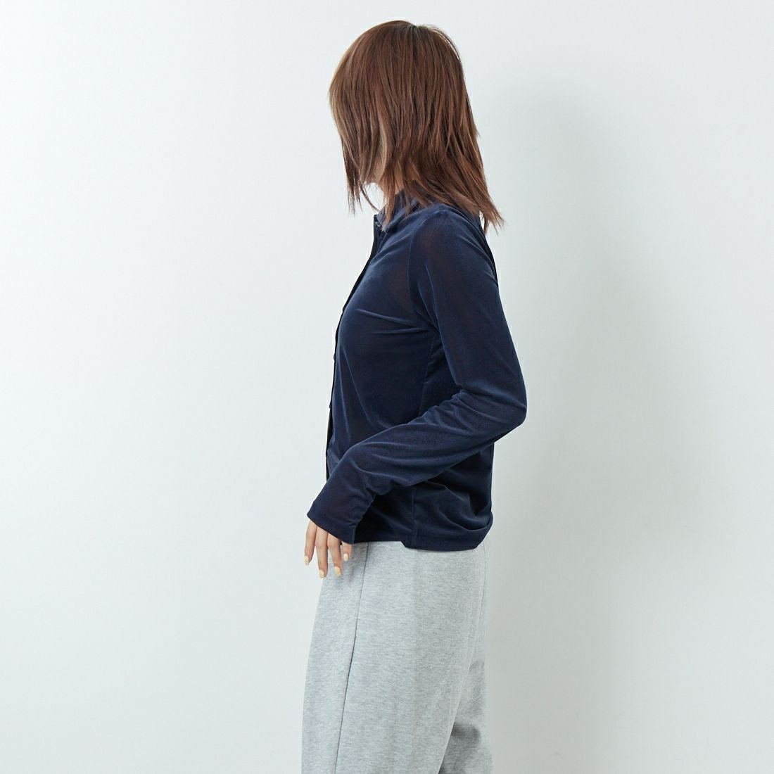 hwyl [ヒュイル] ベロアシャツ [55285554] ﾈｲﾋﾞｰ &&モデル身長：167cm 着用サイズ：2&&