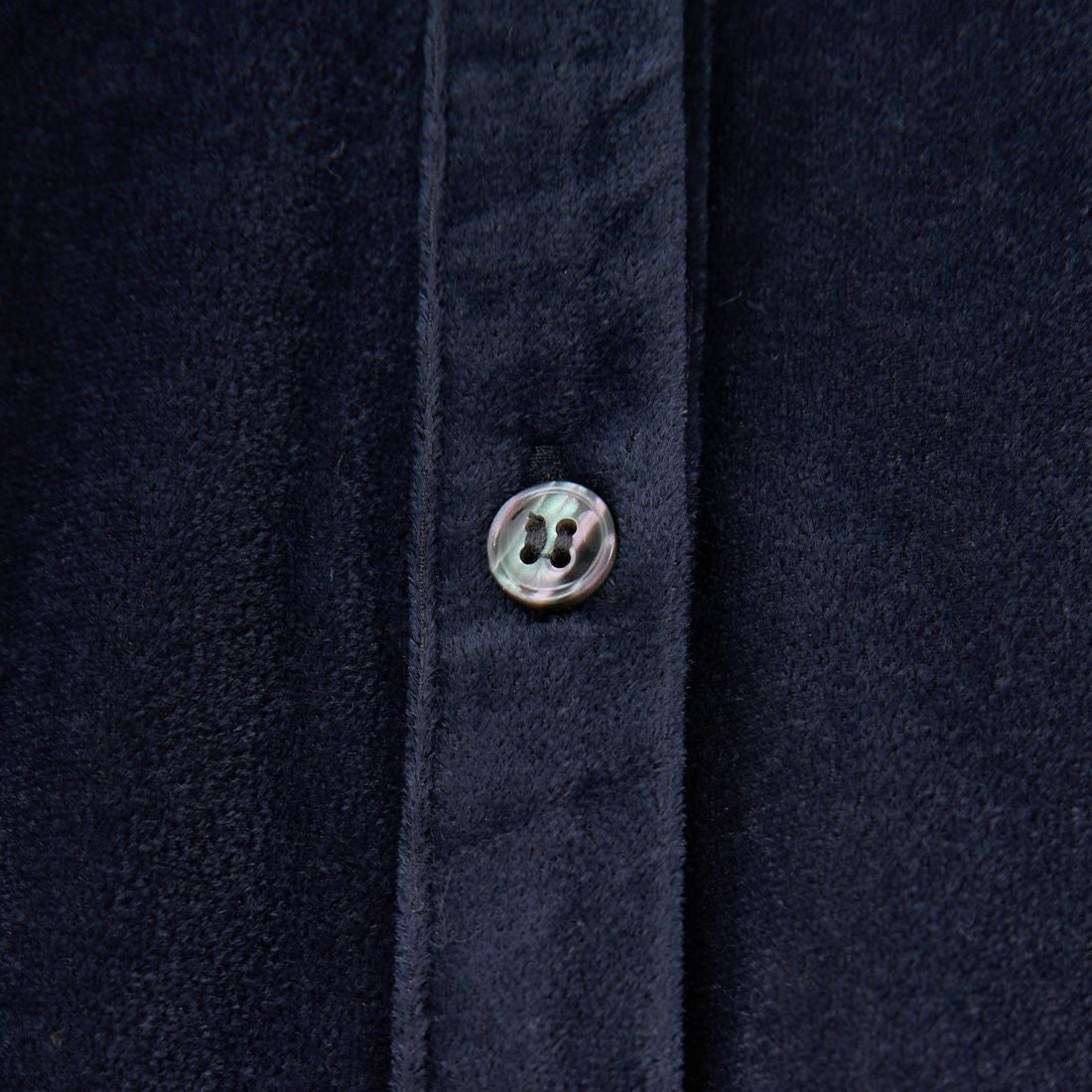 hwyl [ヒュイル] ベロアシャツ [55285554] ﾈｲﾋﾞｰ &&モデル身長：167cm 着用サイズ：2&&