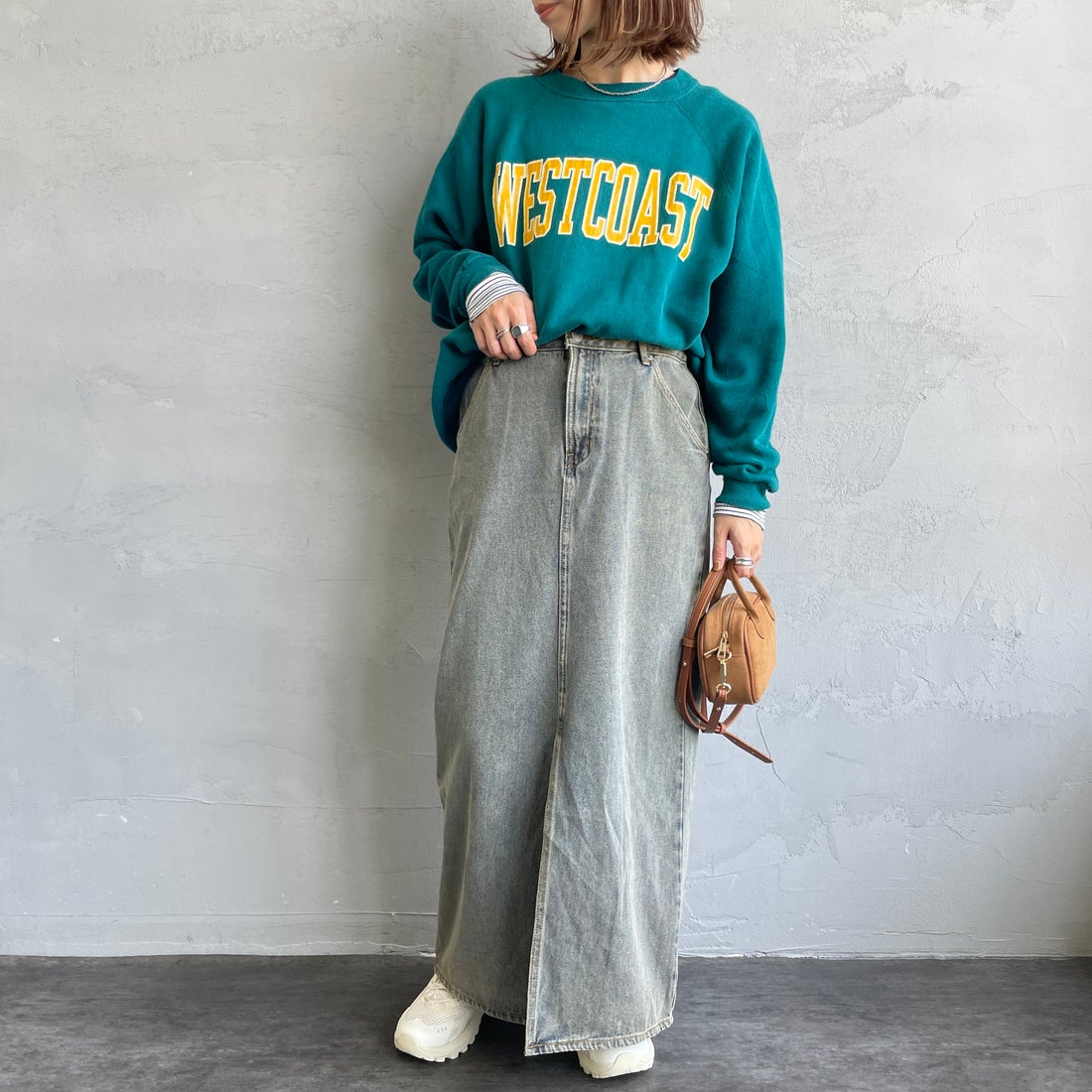 Jeans Factory Clothes [ジーンズファクトリークローズ] コットンデニムナロースカート [JFC-254-066] T.ACID BLU &&モデル身長：158cm 着用サイズ：M&&