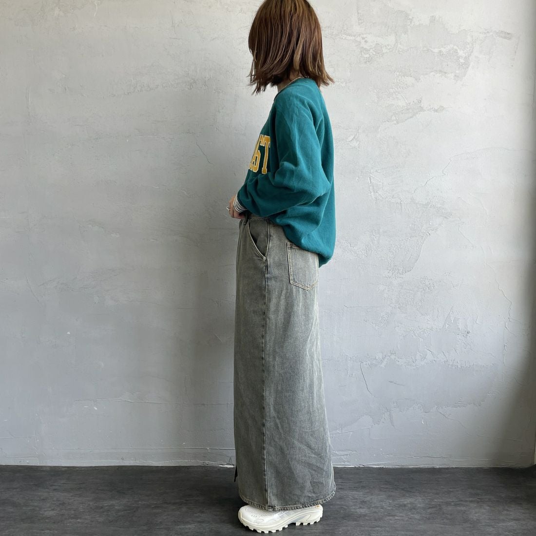 Jeans Factory Clothes [ジーンズファクトリークローズ] コットンデニムナロースカート [JFC-254-066] T.ACID BLU &&モデル身長：158cm 着用サイズ：M&&