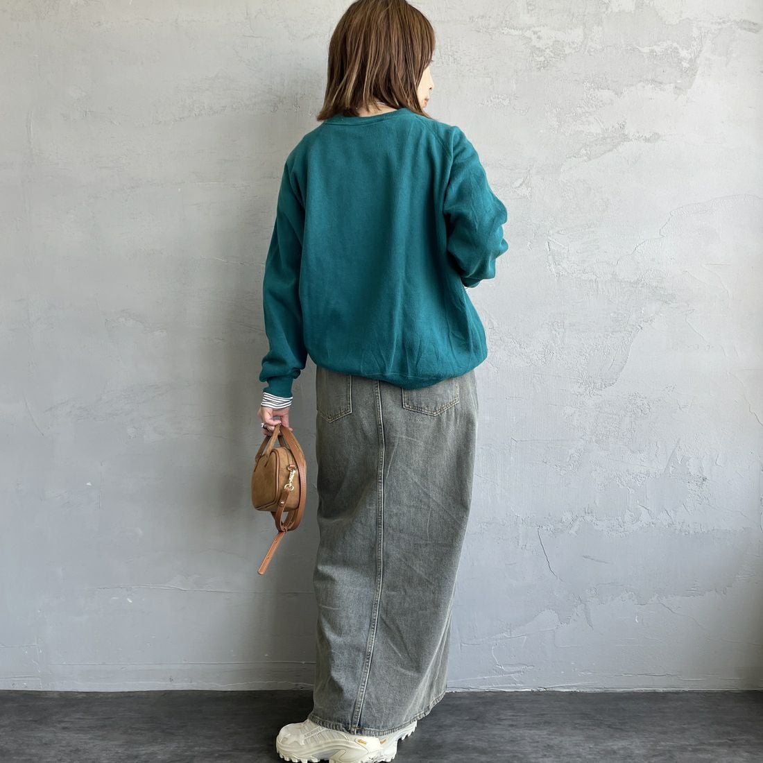 Jeans Factory Clothes [ジーンズファクトリークローズ] コットンデニムナロースカート [JFC-254-066] T.ACID BLU &&モデル身長：158cm 着用サイズ：M&&