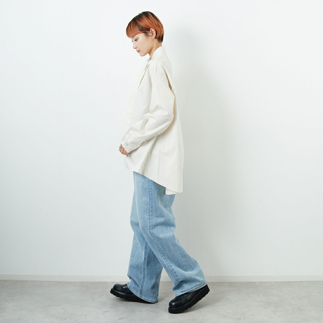 Commencement [コメンスメント] ロングスリーブボウタイシャツ [C-315] SILVER &&モデル身長：160cm 着用サイズ：F&&