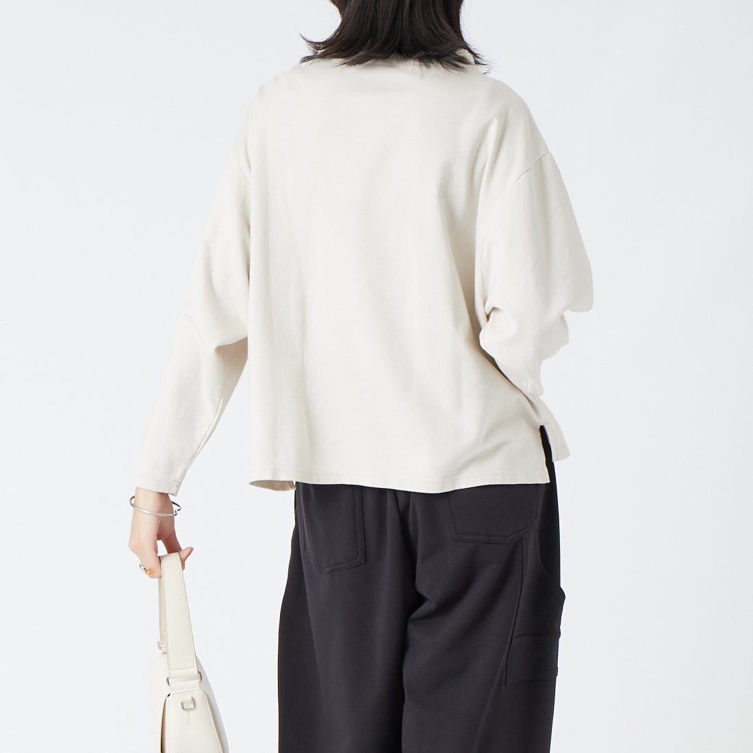Commencement [コメンスメント] ボトルネックロングスリーブTシャツ [C-286] SILVER &&モデル身長：162cm 着用サイズ：F&&