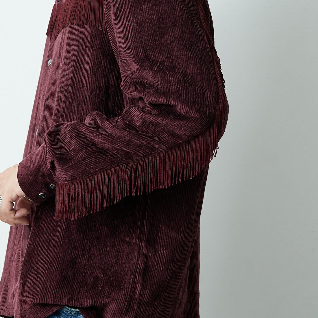 Needles [ニードルズ] フリンジオープンカラーシャツ [RW261] B BURGUNDY &&モデル身長：179cm 着用サイズ：M&&