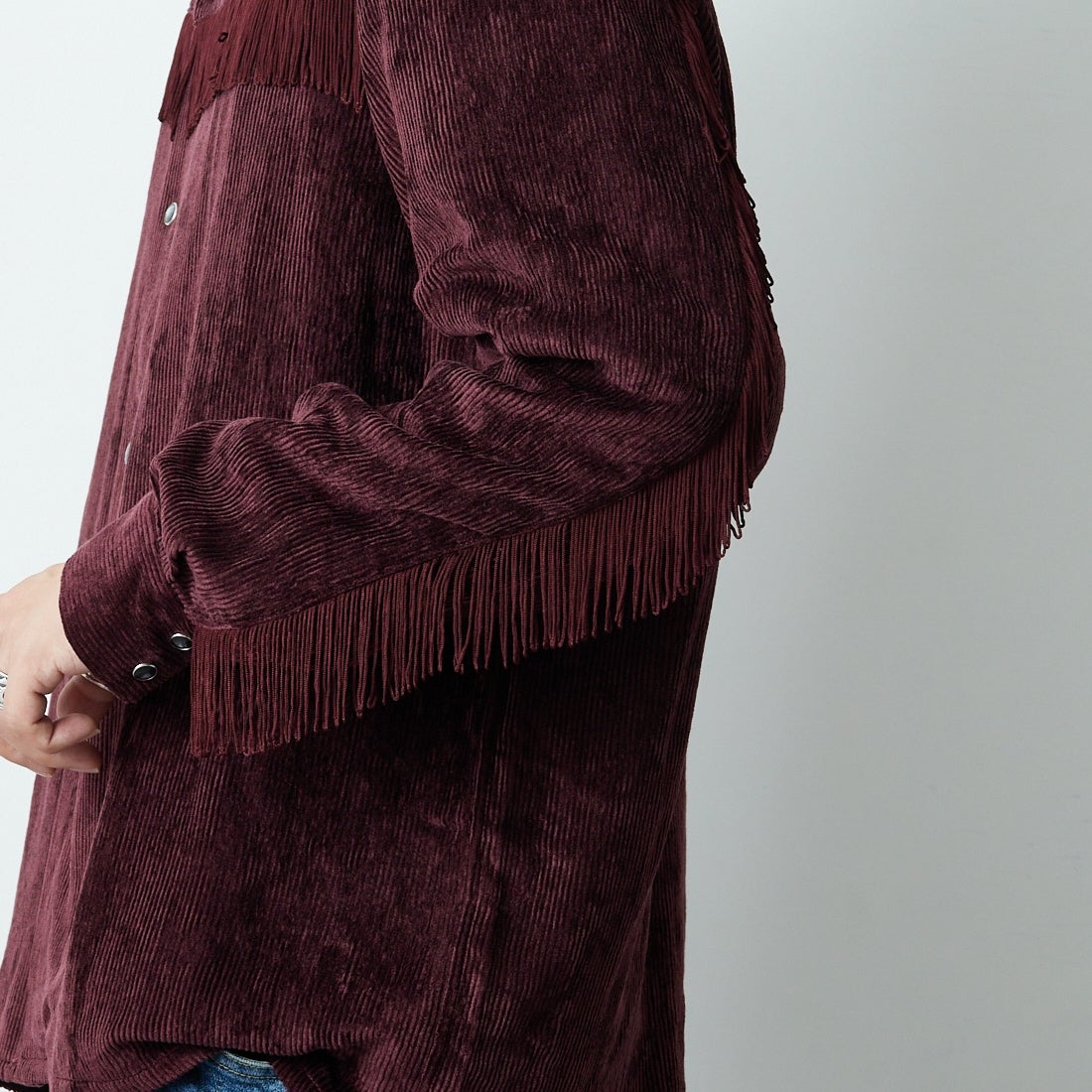 Needles [ニードルズ] フリンジオープンカラーシャツ [RW261] B BURGUNDY &&モデル身長：179cm 着用サイズ：M&&