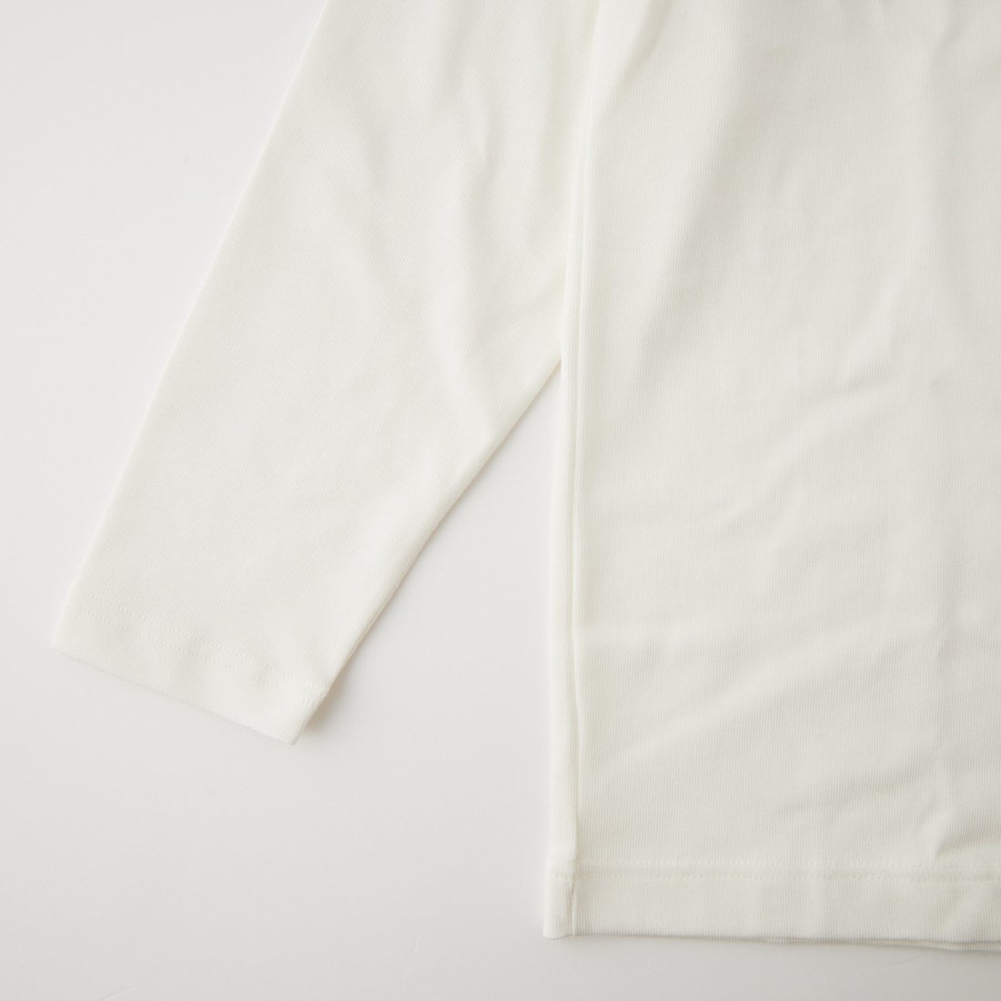 LACOSTE [ラコステ] PARISロゴ ヘビーオンスTシャツ [TH9396] 70V WHITE